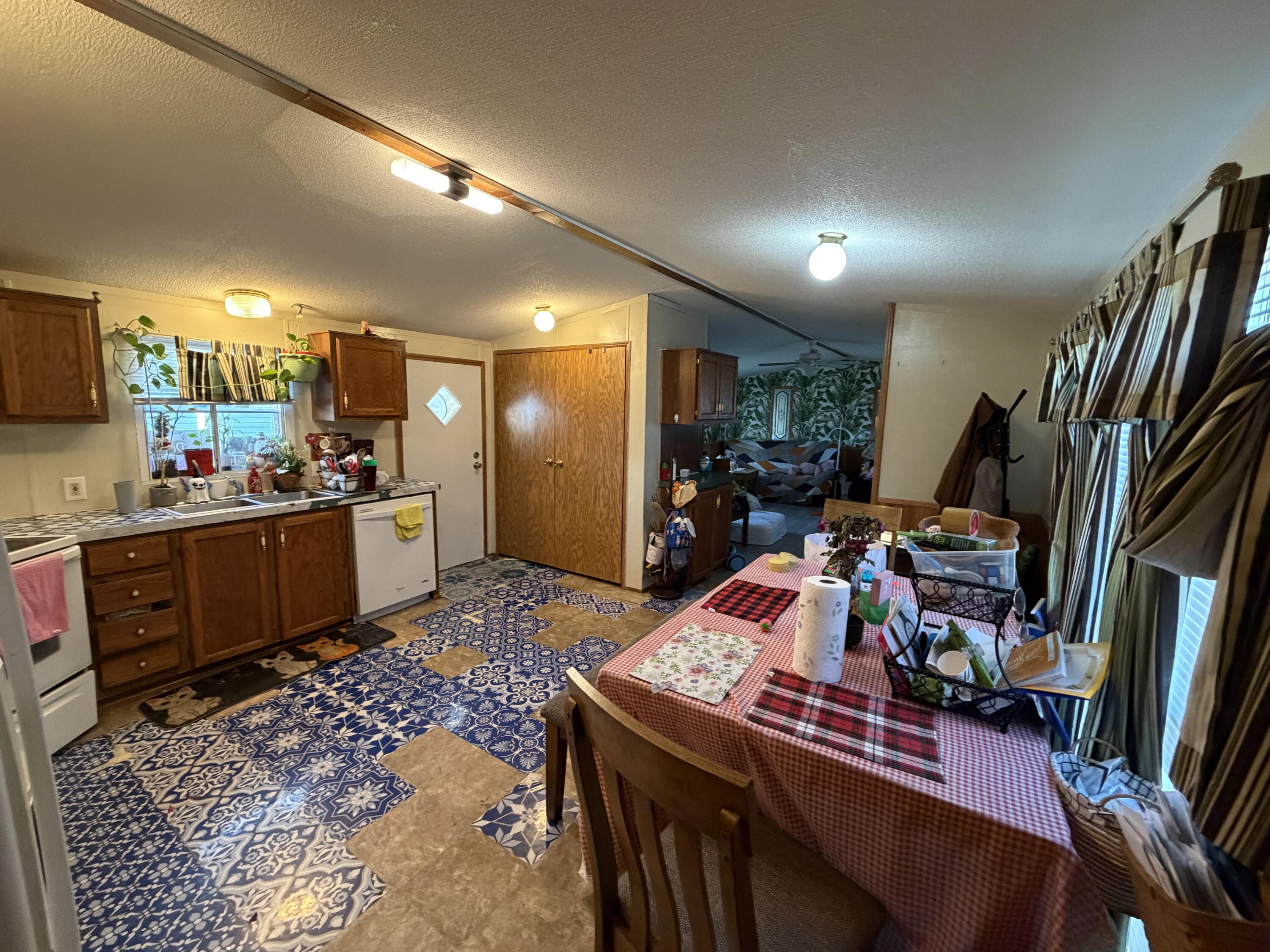 1221 Hazel Nut, Sidney, Ohio 45365
