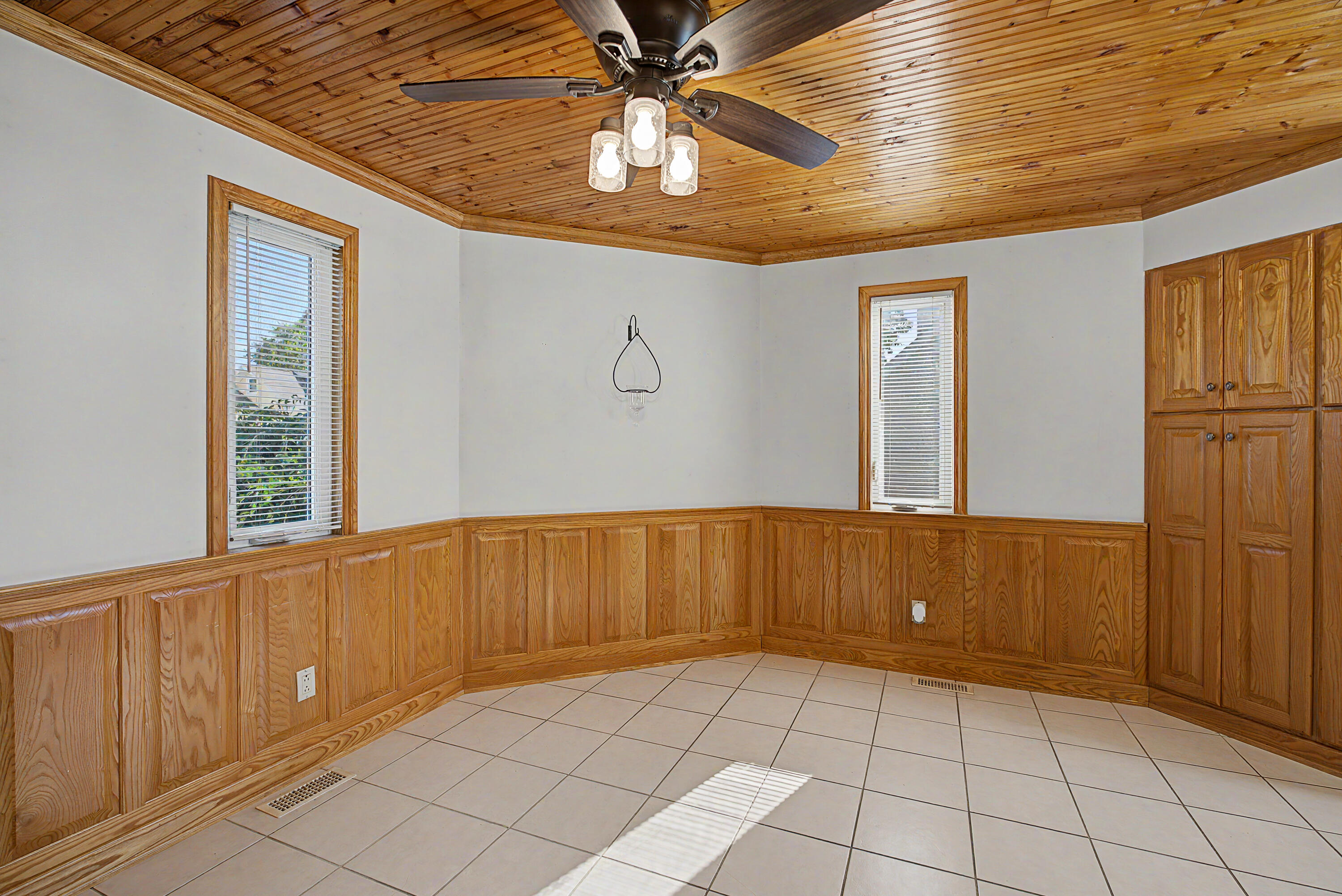 640 Main, Tipp City, Ohio 45371