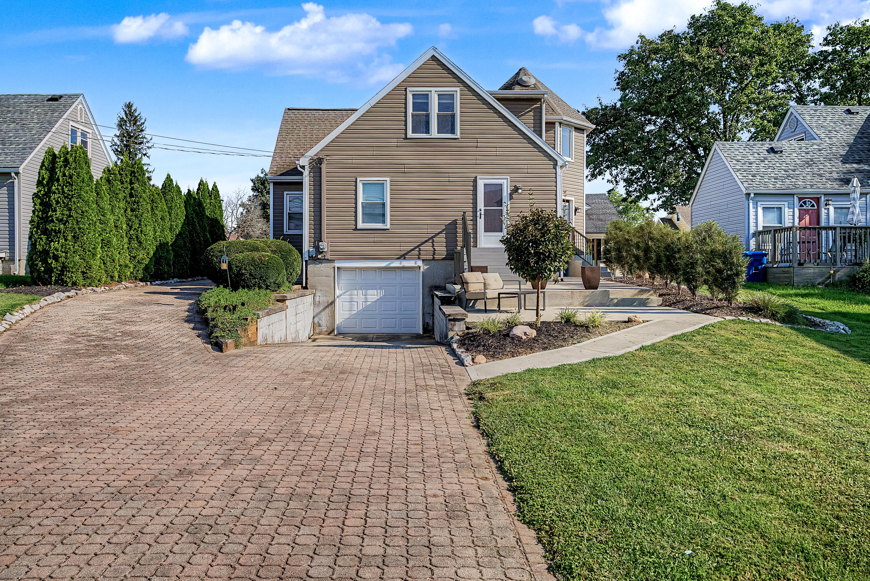 640 Main, Tipp City, Ohio 45371