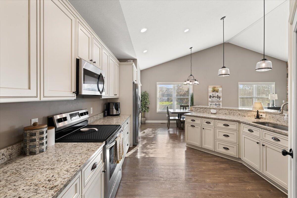 1005 Haverhill, Troy, Ohio 45373
