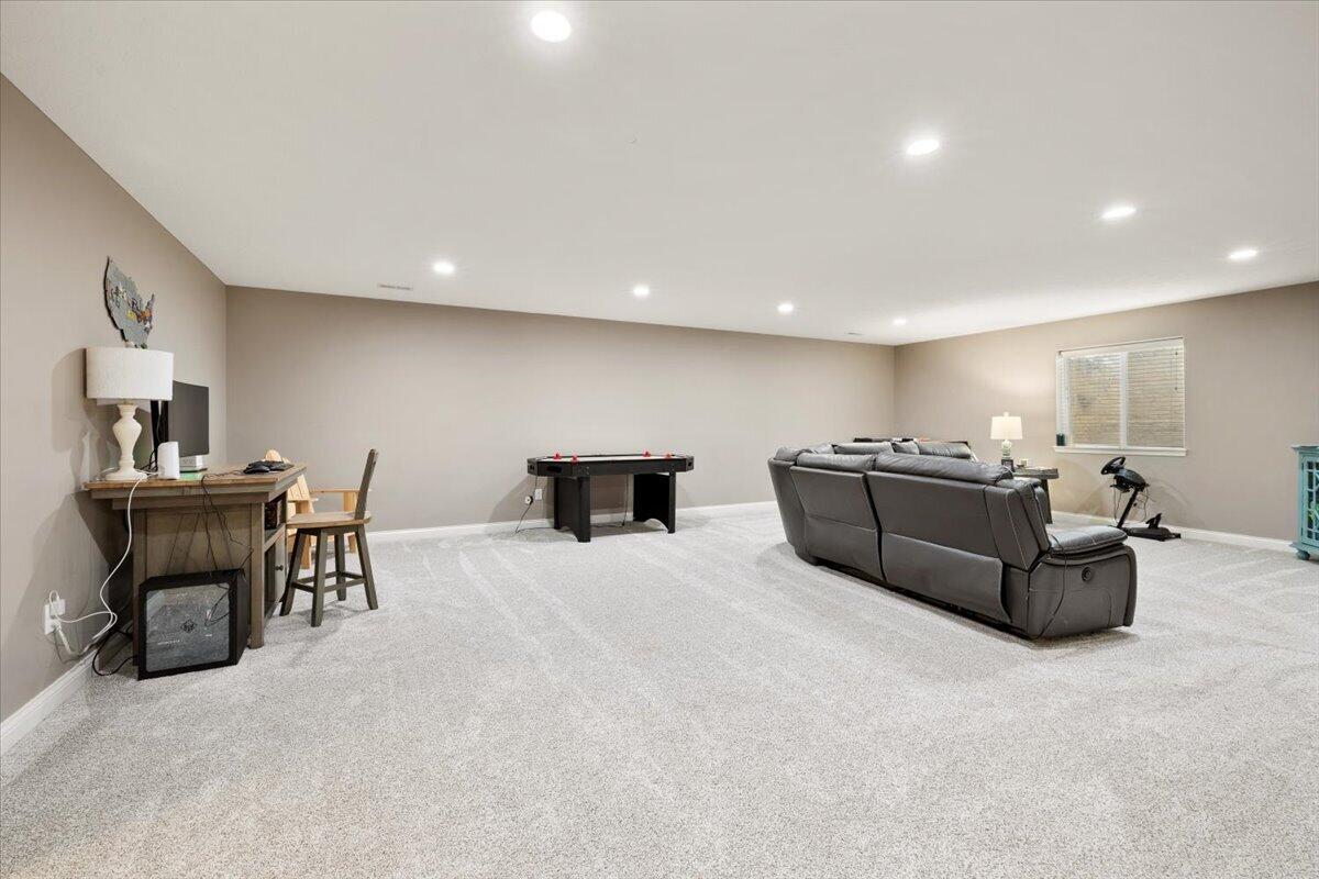 1005 Haverhill, Troy, Ohio 45373