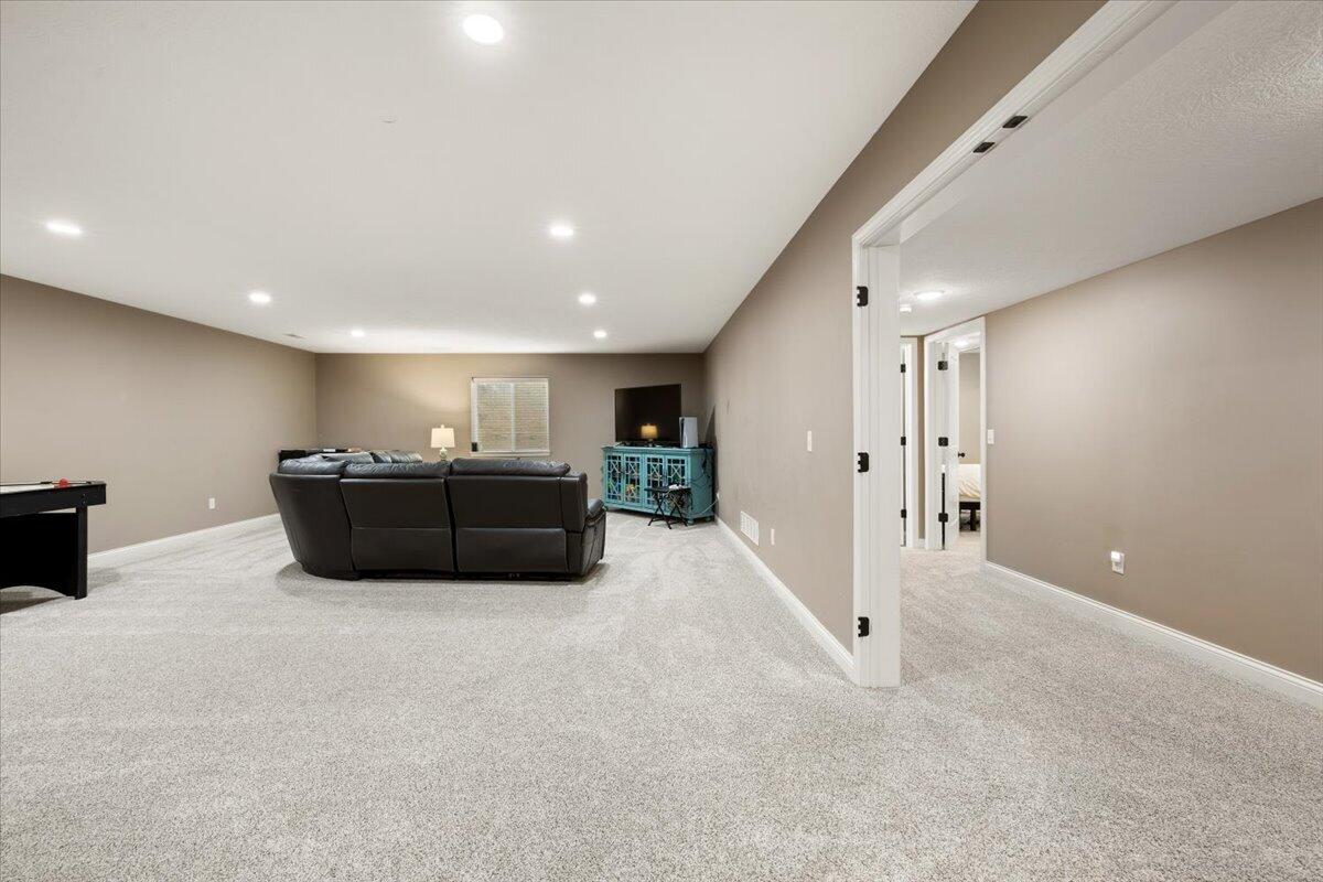 1005 Haverhill, Troy, Ohio 45373