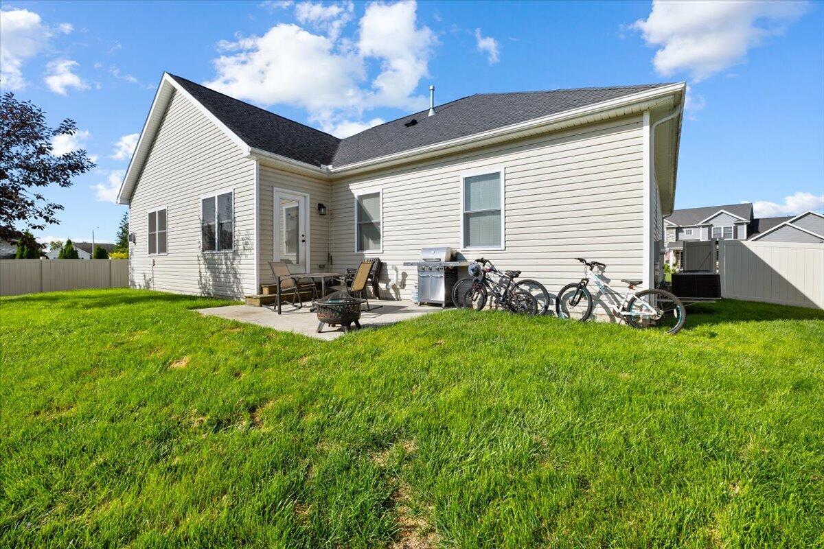 1005 Haverhill, Troy, Ohio 45373