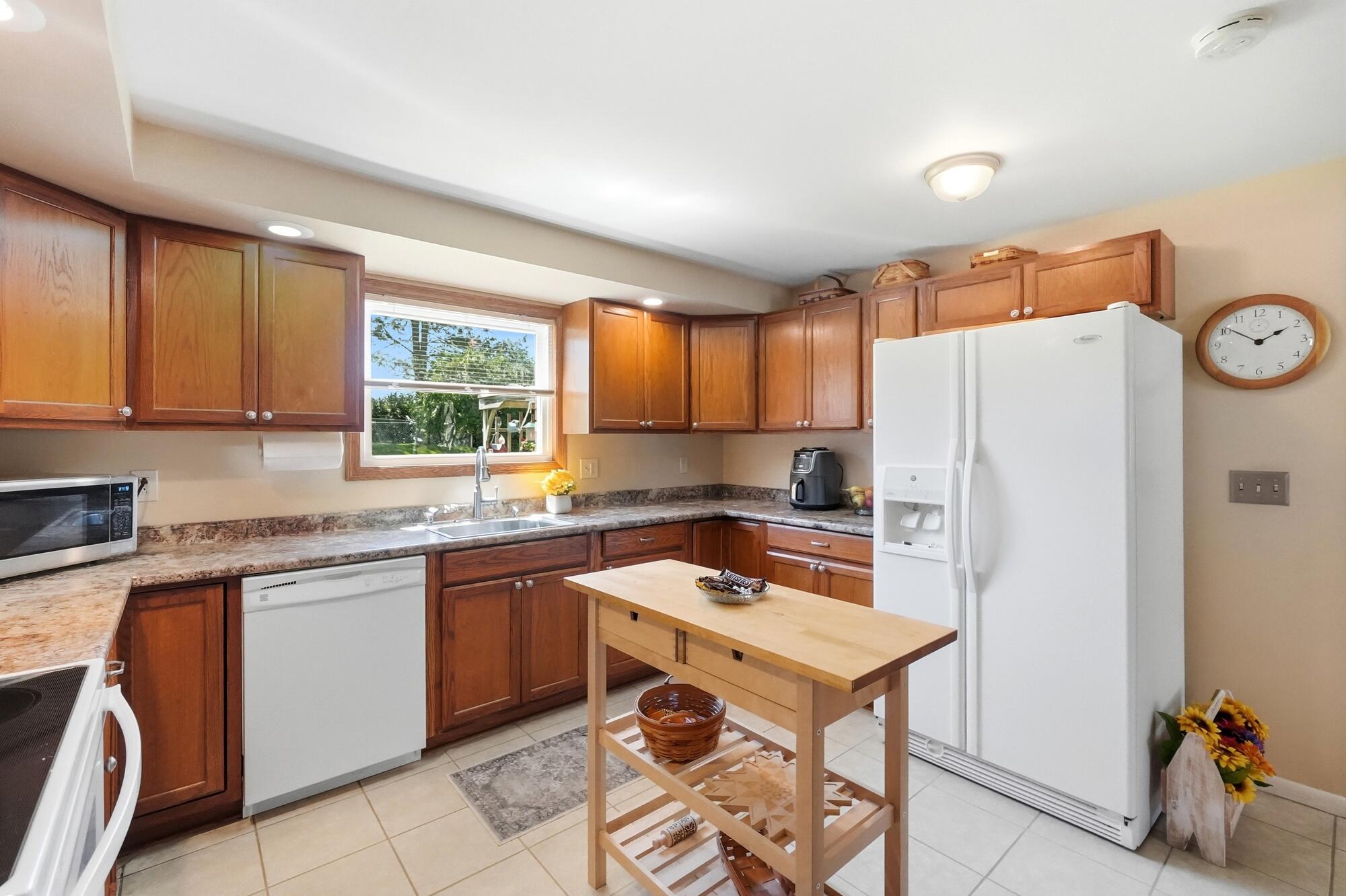 3161 Sherwood Park, Springfield, Ohio 45505