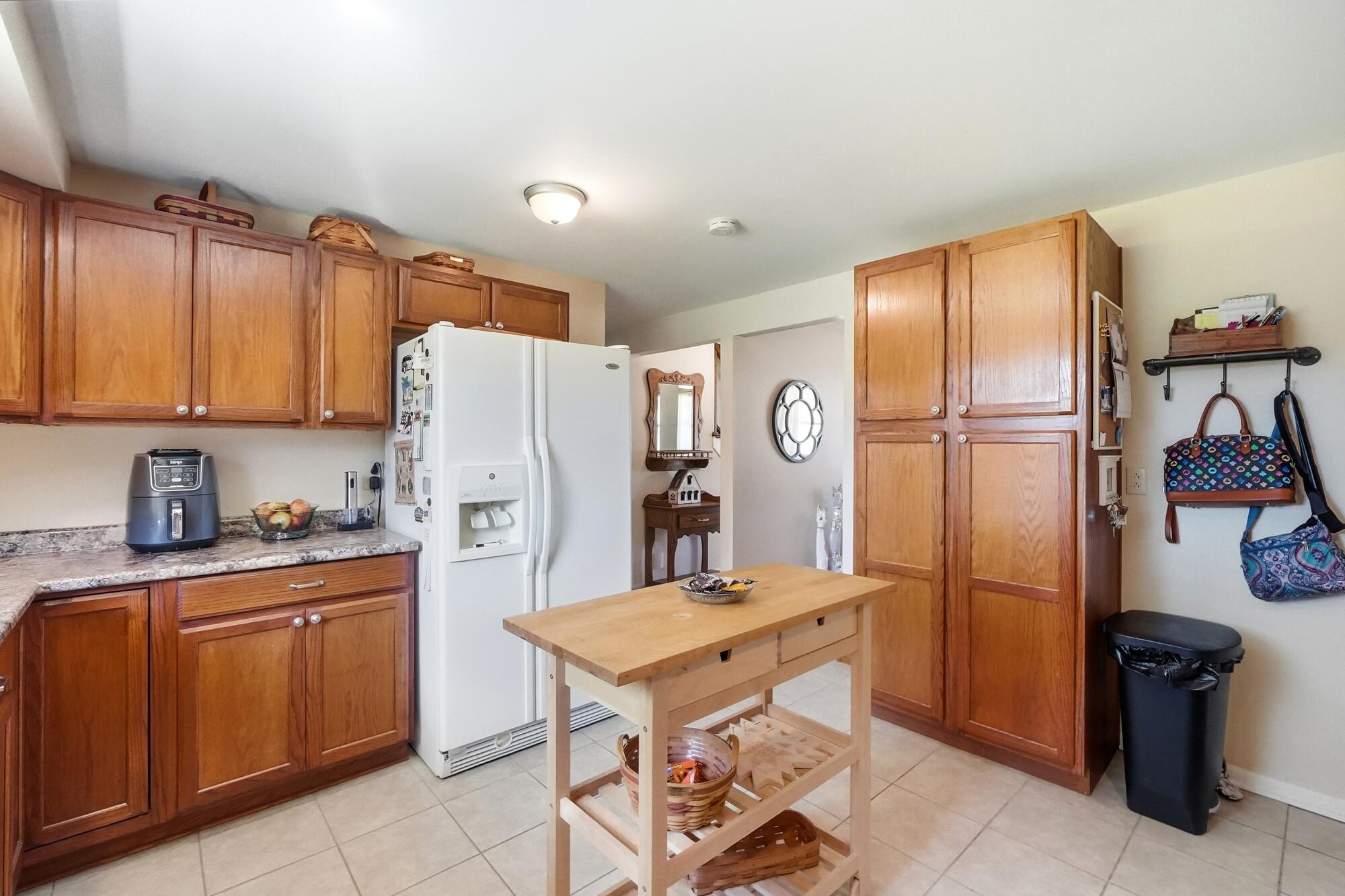 3161 Sherwood Park, Springfield, Ohio 45505
