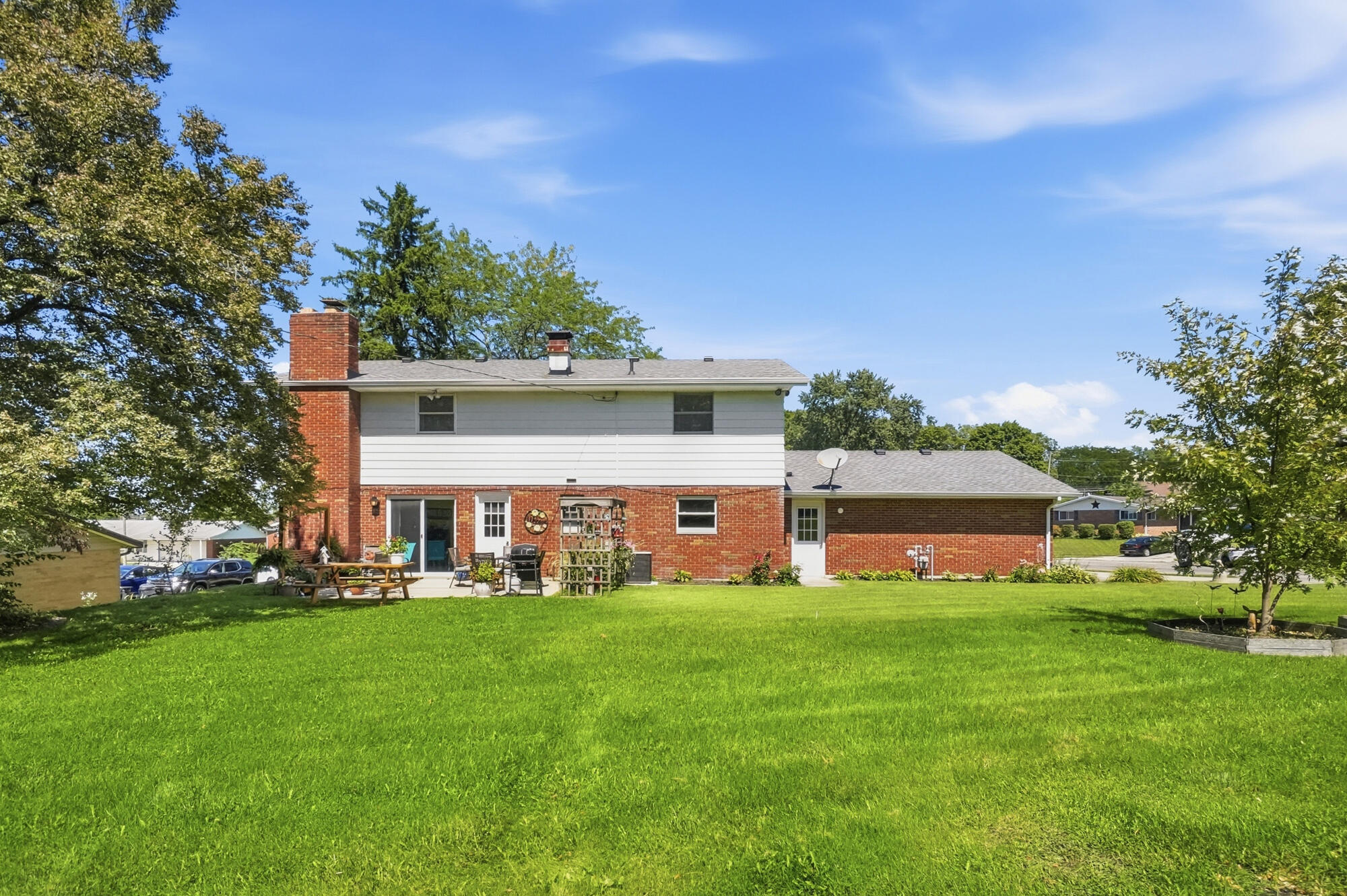 3161 Sherwood Park, Springfield, Ohio 45505