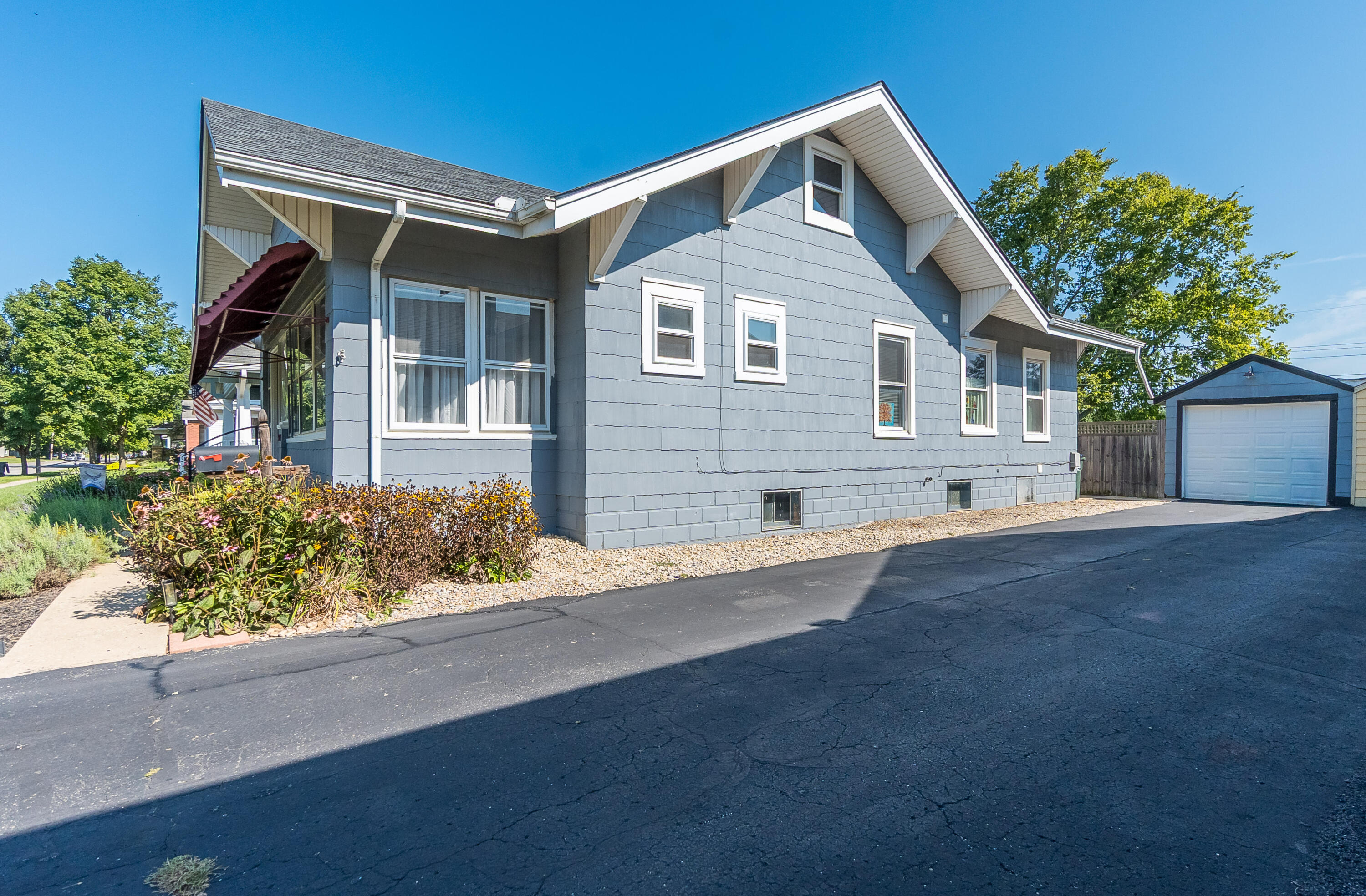 937 Main, Troy, Ohio 45373
