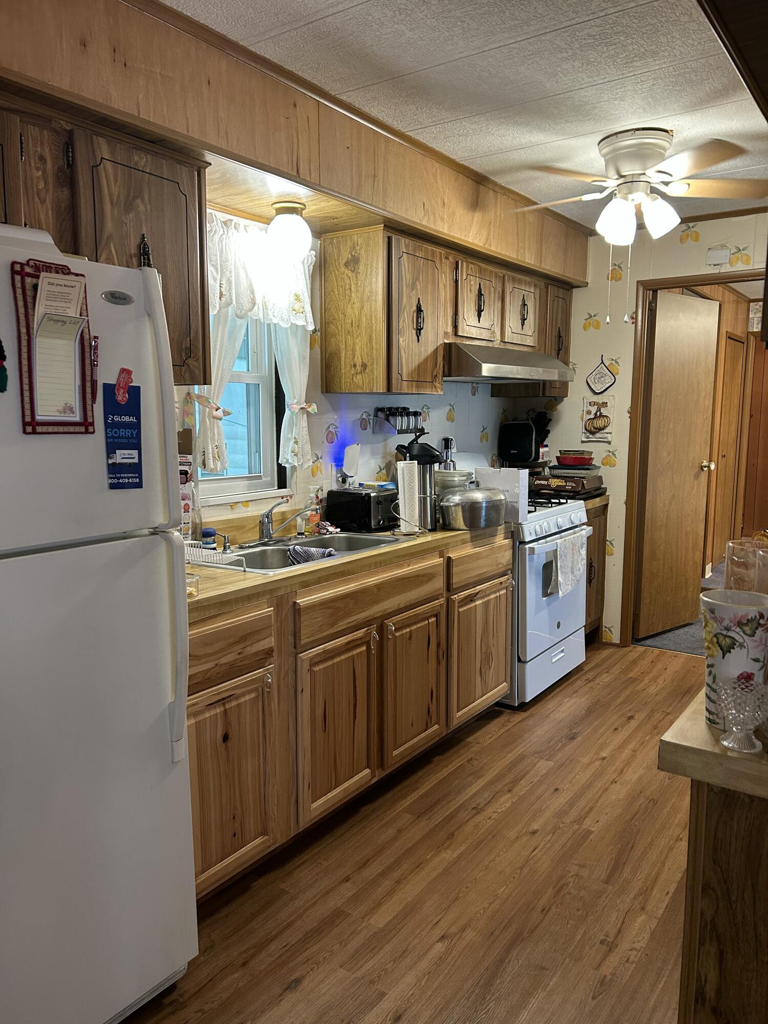 48 Beech, Springfield, Ohio 45502
