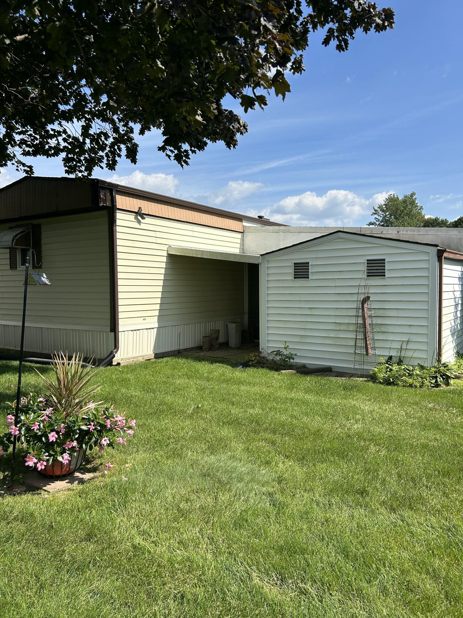 48 Beech, Springfield, Ohio 45502
