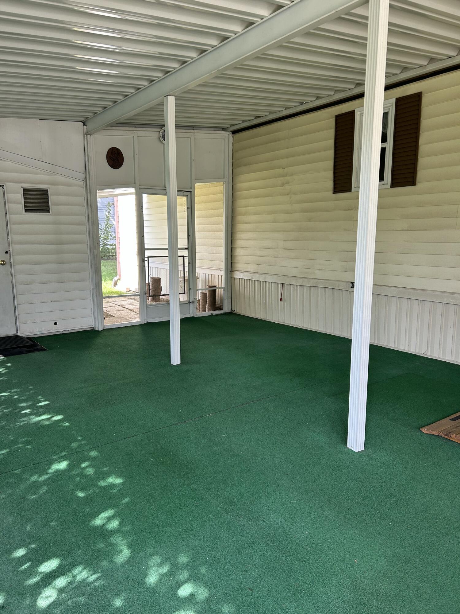 48 Beech, Springfield, Ohio 45502