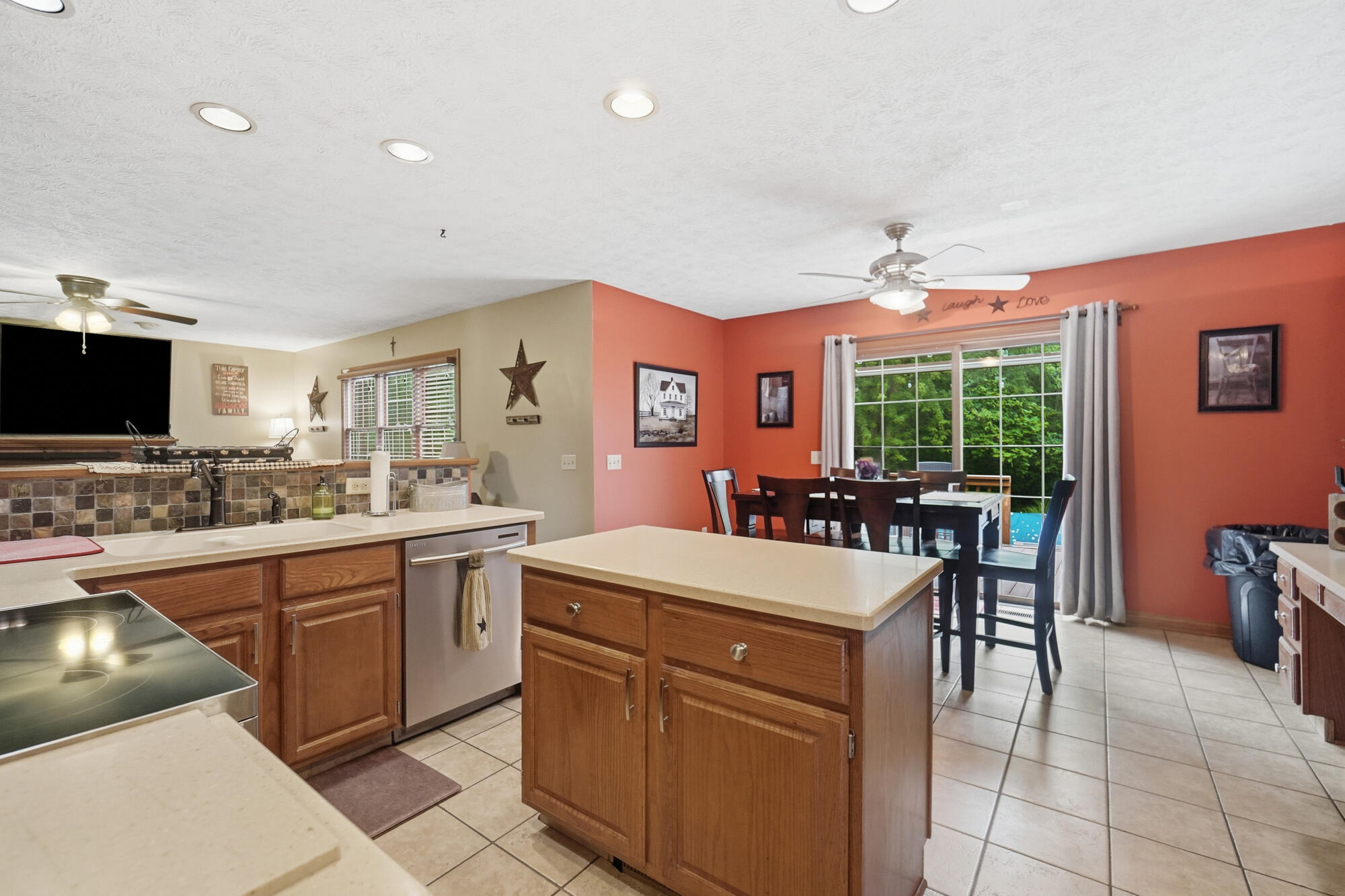 4146 Ashton, Springfield, Ohio 45503