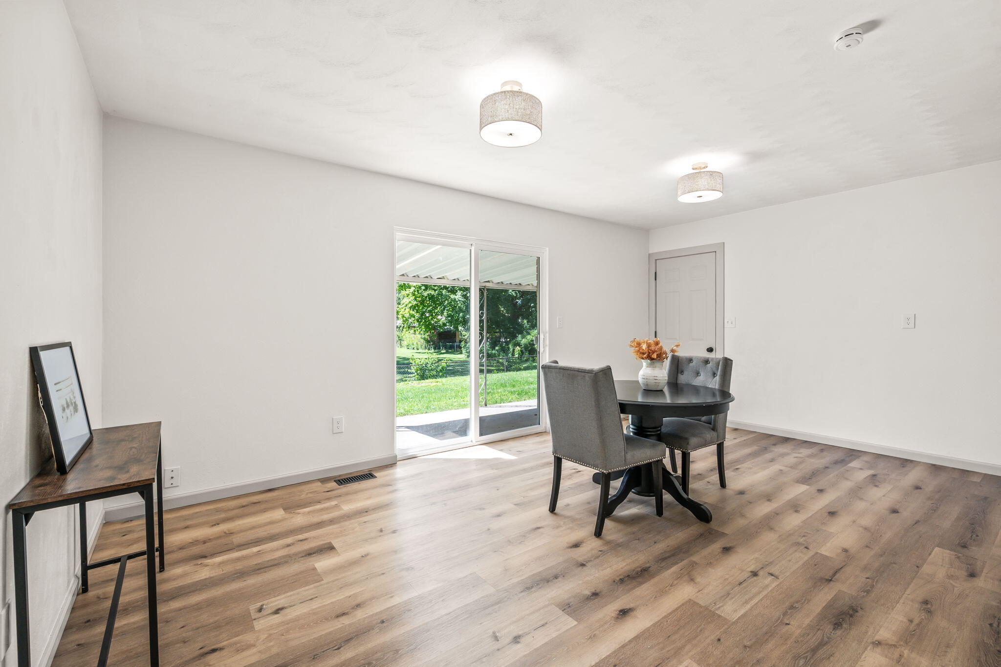 4095 Raymond, Enon, Ohio 45323
