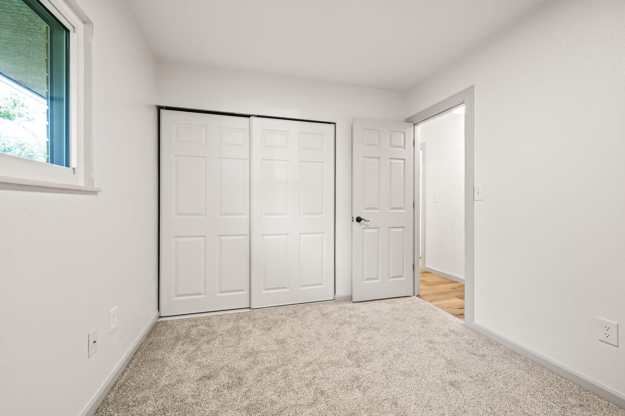 4095 Raymond, Enon, Ohio 45323