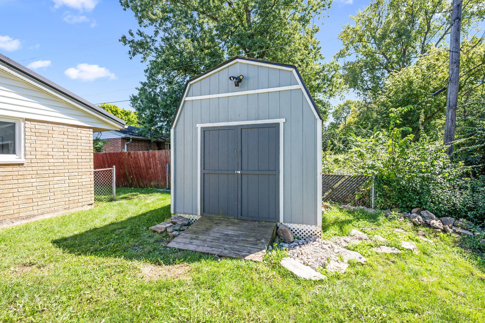 4095 Raymond, Enon, Ohio 45323