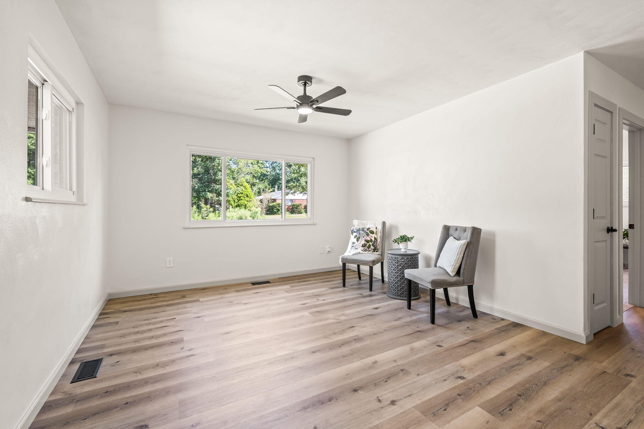 4095 Raymond, Enon, Ohio 45323
