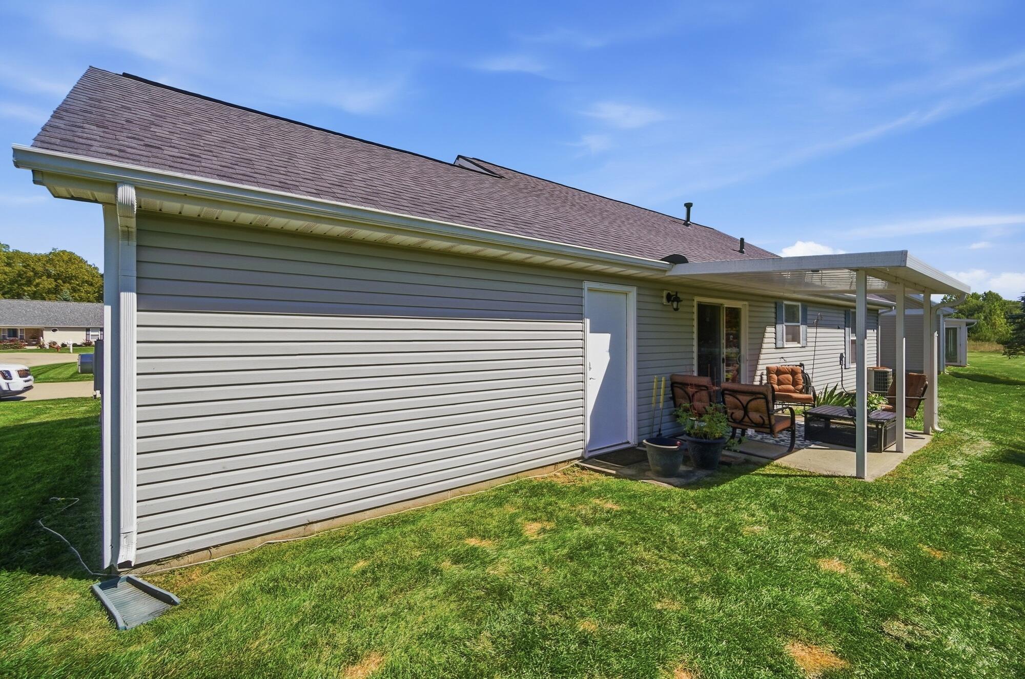 609 Fenview, New Carlisle, Ohio 45344