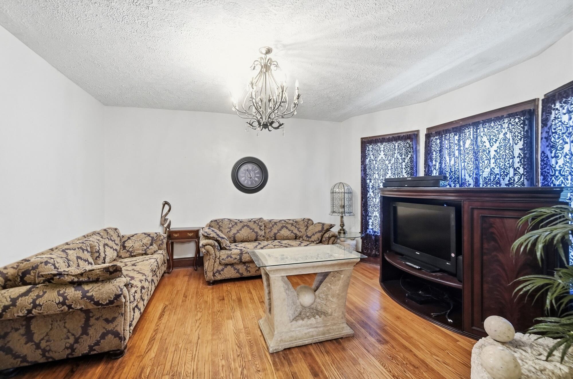 1561 Fountain, Springfield, Ohio 45506