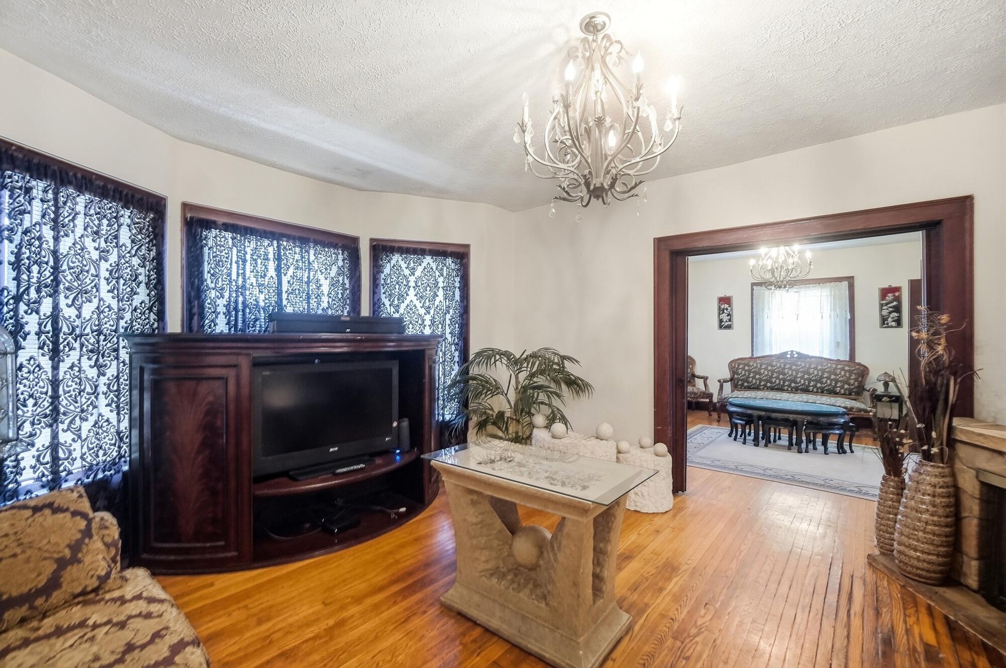 1561 Fountain, Springfield, Ohio 45506