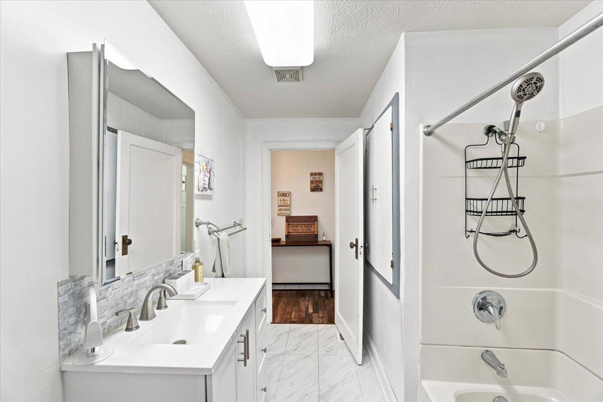 43 Lynn, Richwood, Ohio 43344