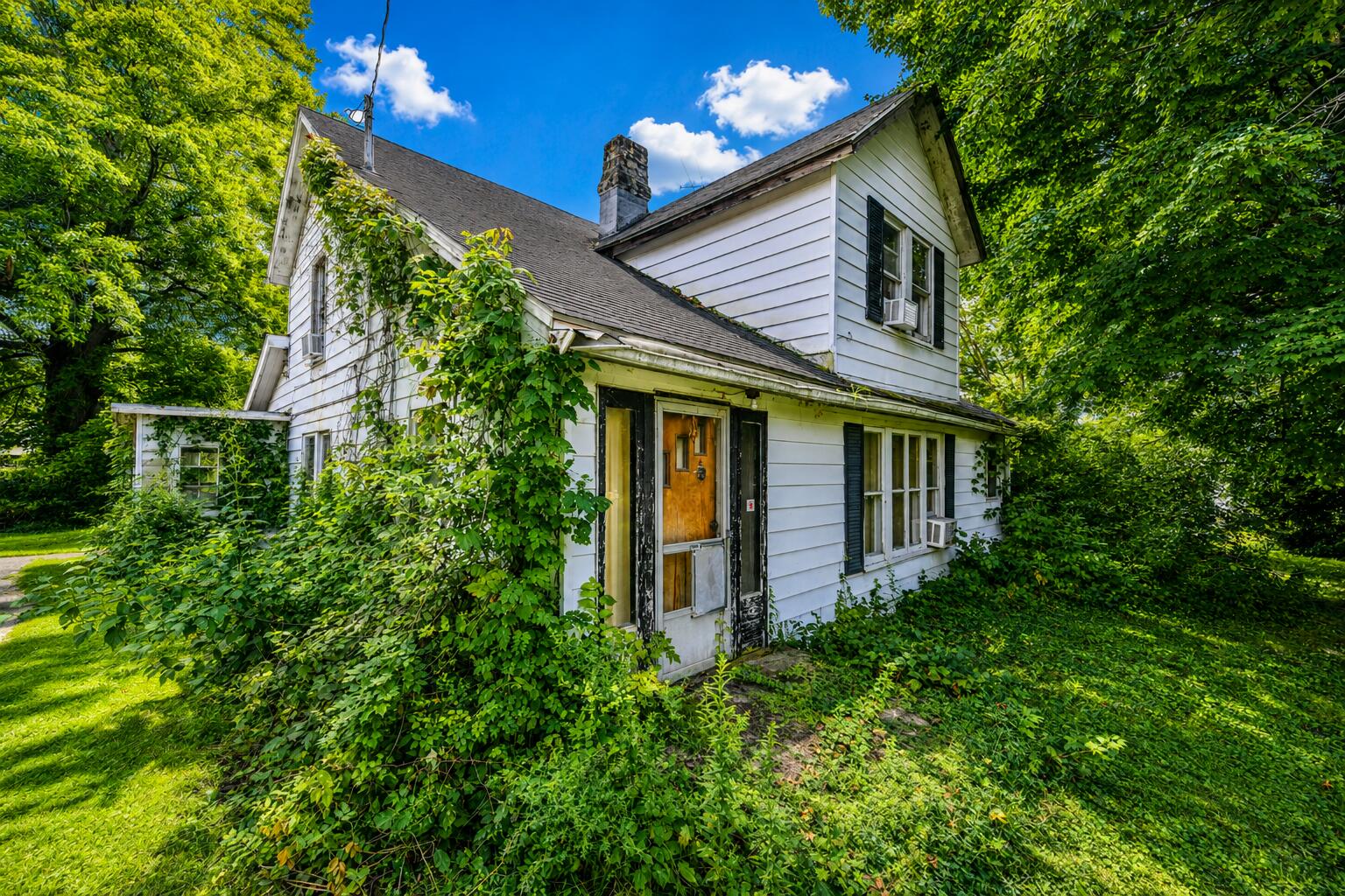 2952 Springfield Xenia, Springfield, Ohio 45506