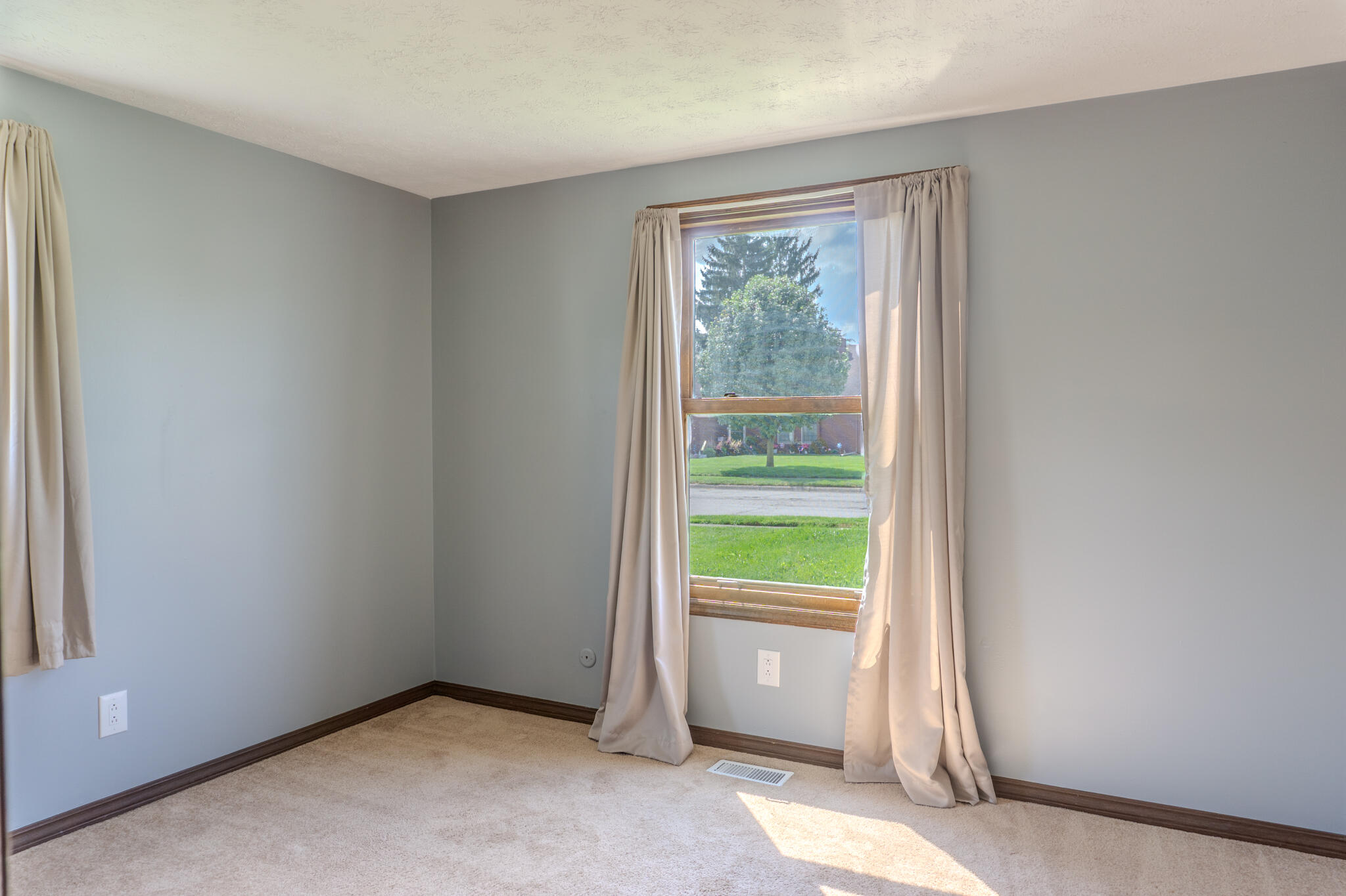 2802 Seymour, Springfield, Ohio 45503