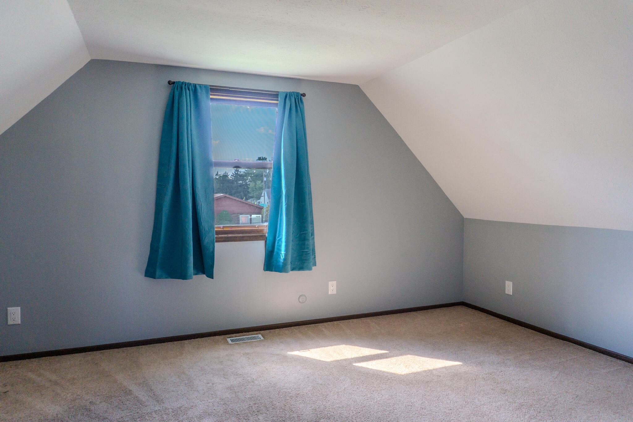 2802 Seymour, Springfield, Ohio 45503