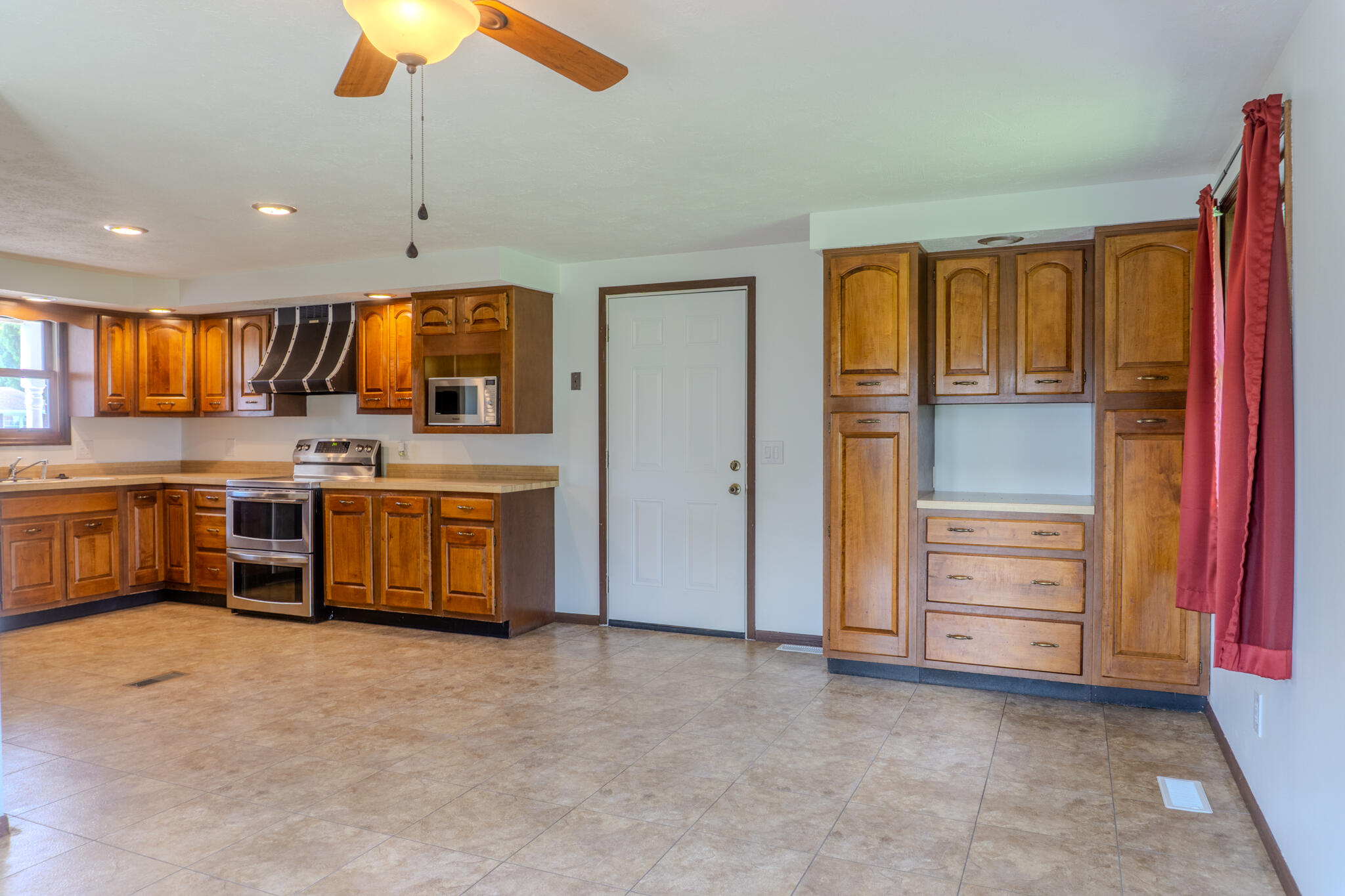 2802 Seymour, Springfield, Ohio 45503