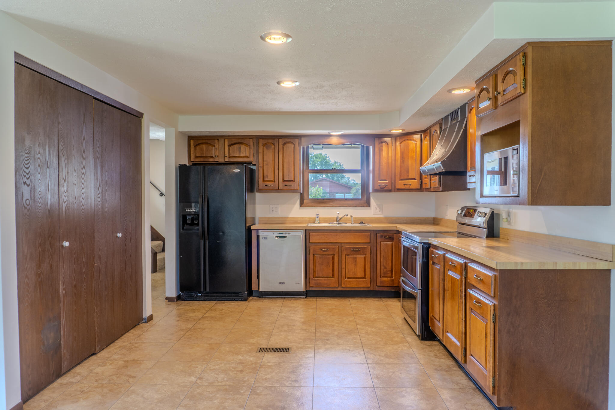 2802 Seymour, Springfield, Ohio 45503