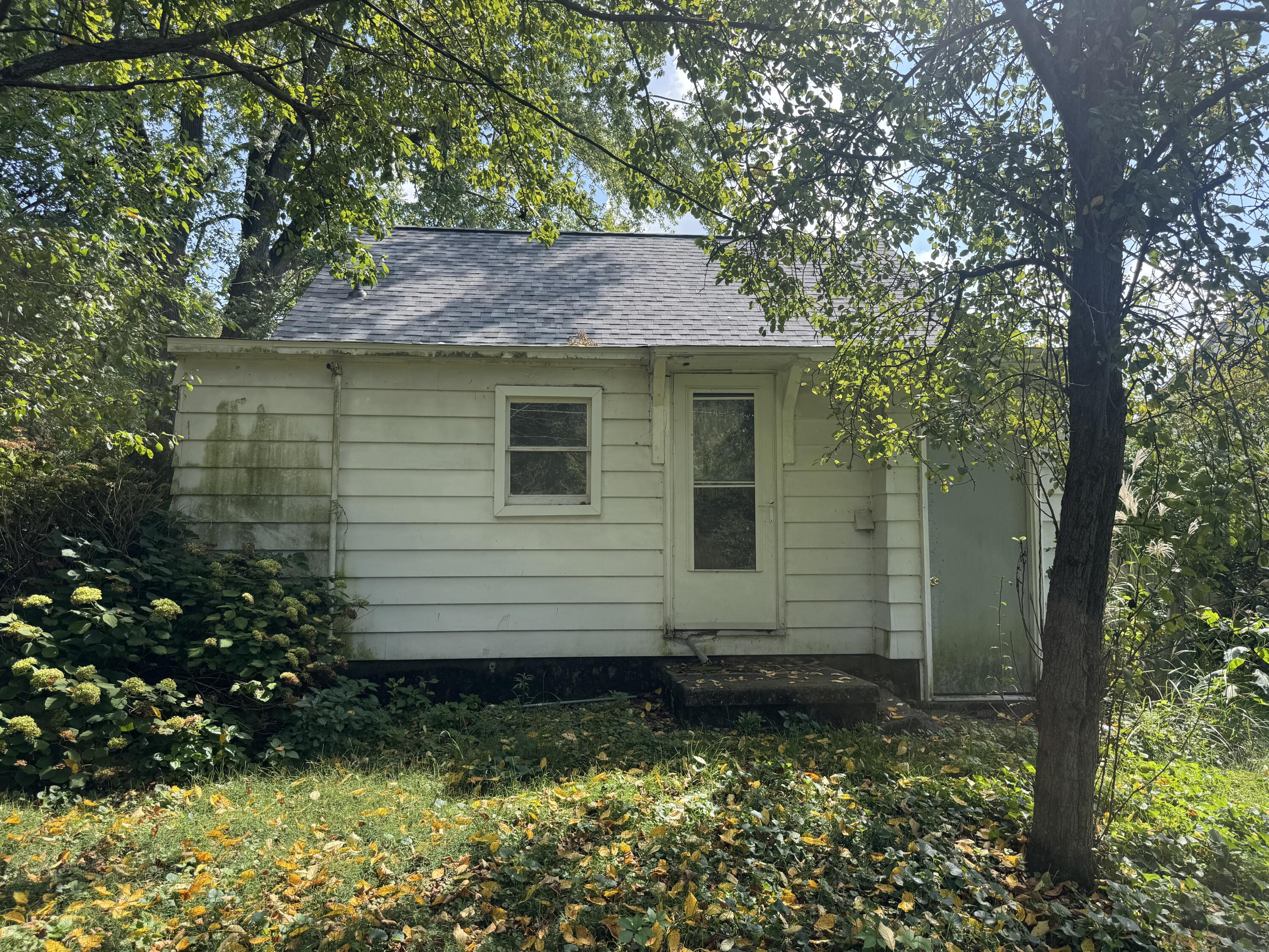 25 Cedar, Medway, Ohio 45341