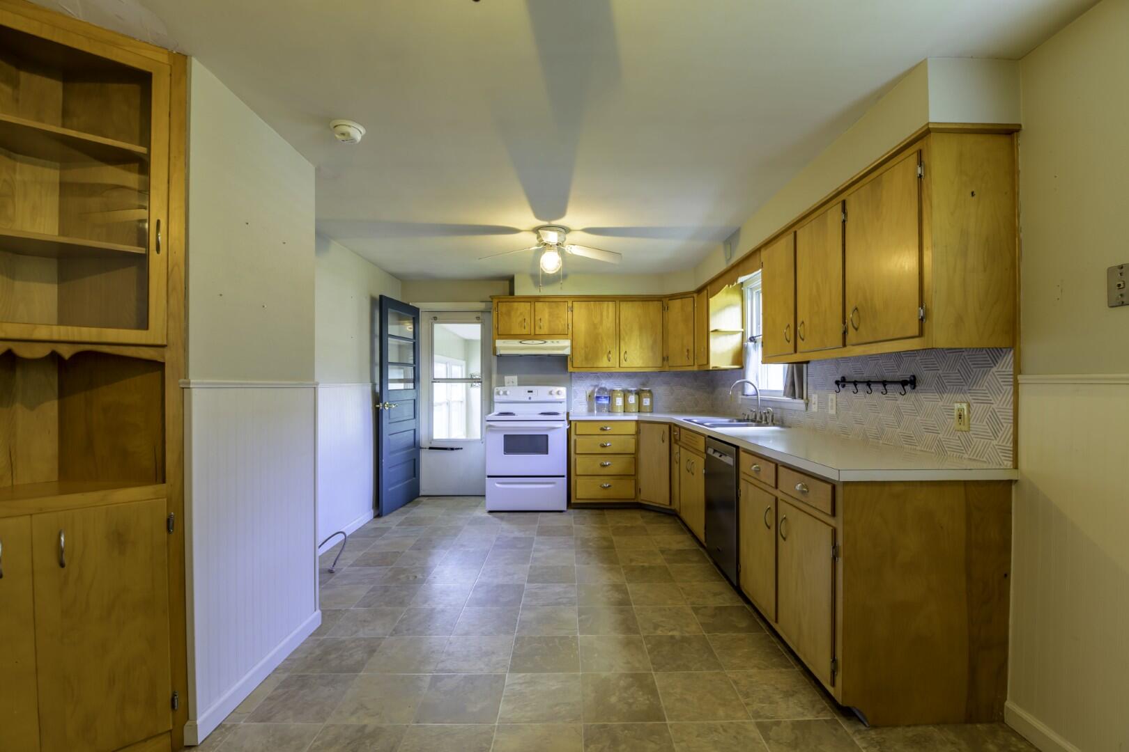 233 Leonard, Bellefontaine, Ohio 43311