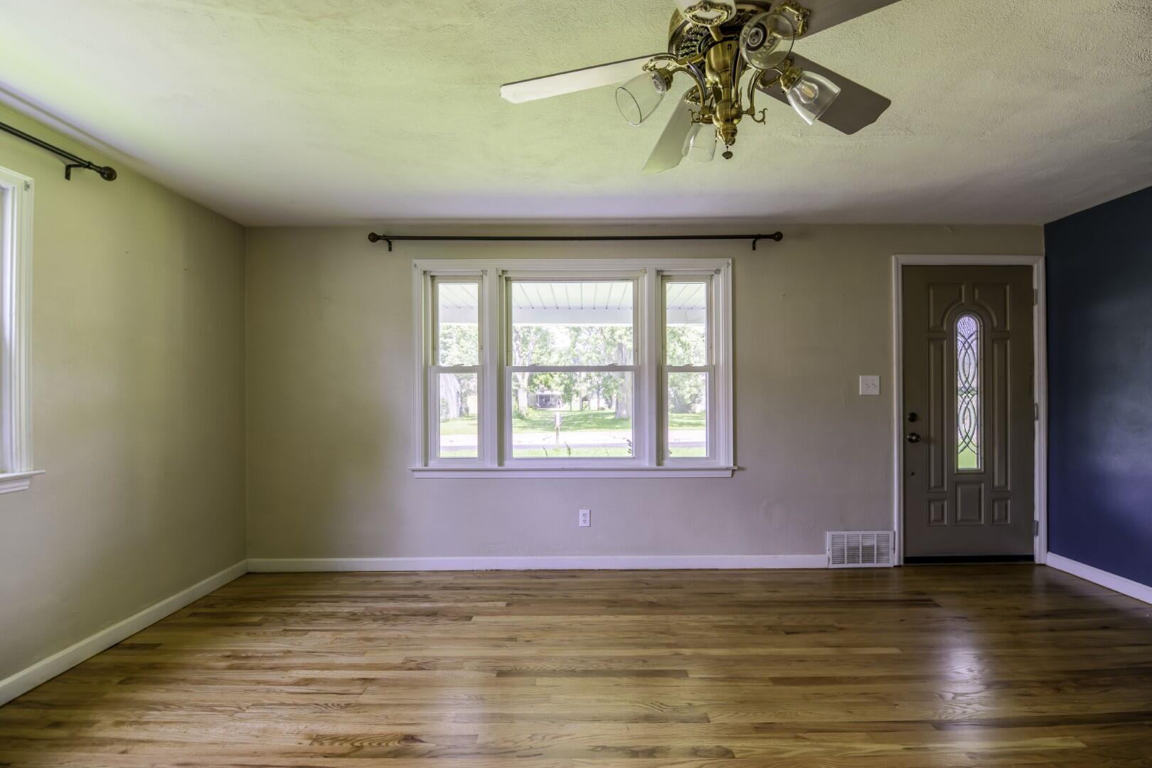 233 Leonard, Bellefontaine, Ohio 43311