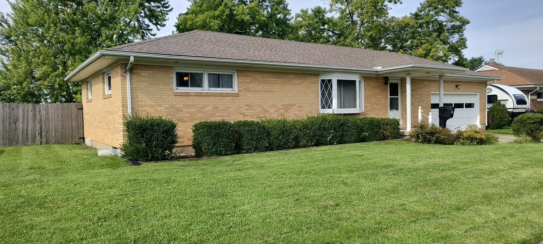 1321 Richmoor, Springfield, Ohio 45503