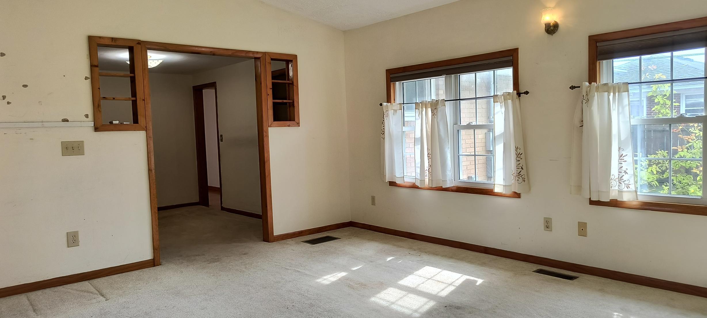 1321 Richmoor, Springfield, Ohio 45503