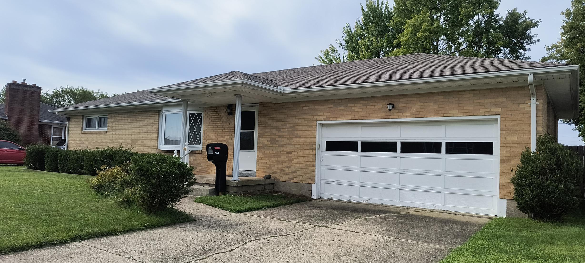1321 Richmoor, Springfield, Ohio 45503