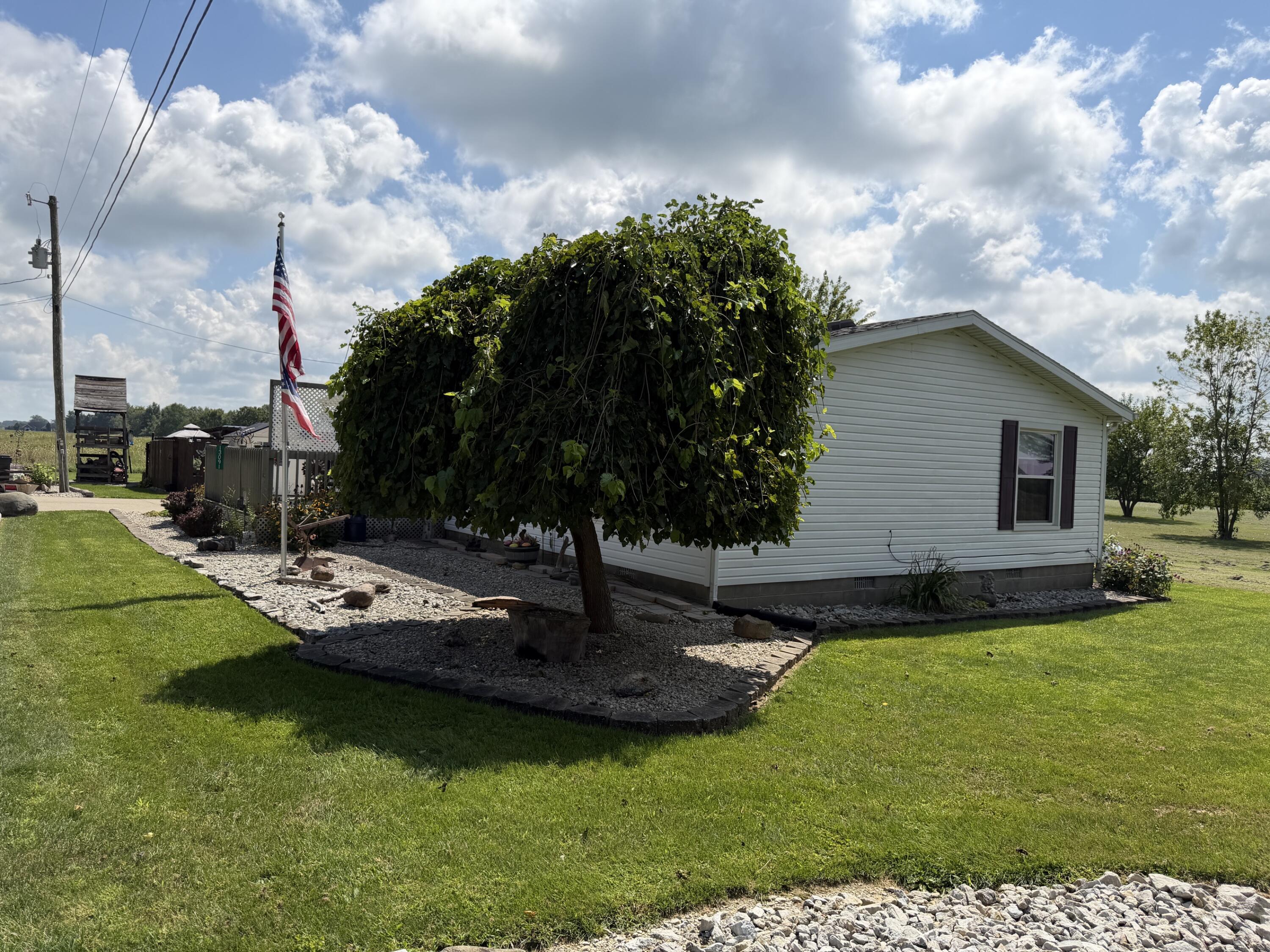 13091 Luthman, Minster, Ohio 45865