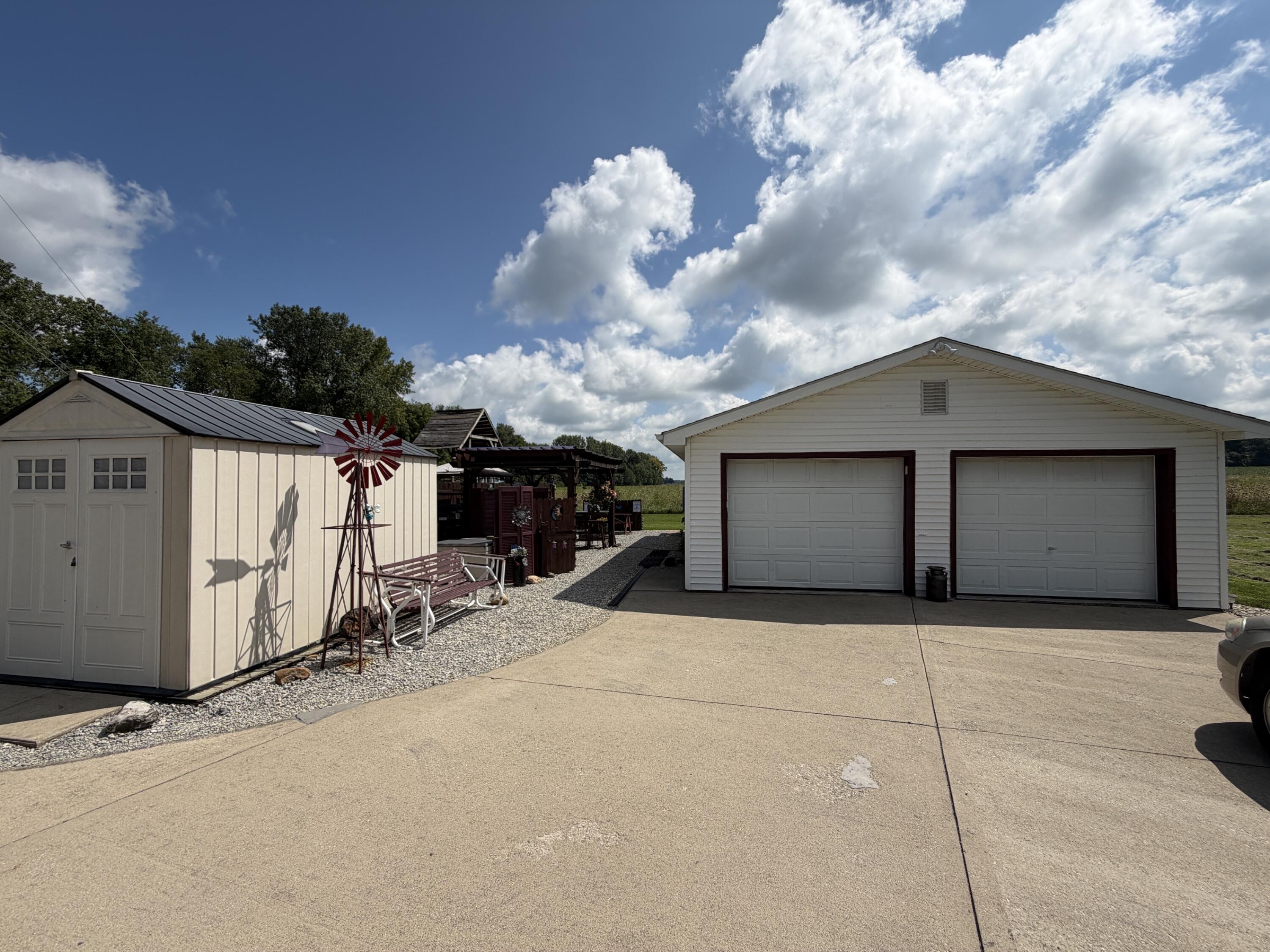 13091 Luthman, Minster, Ohio 45865