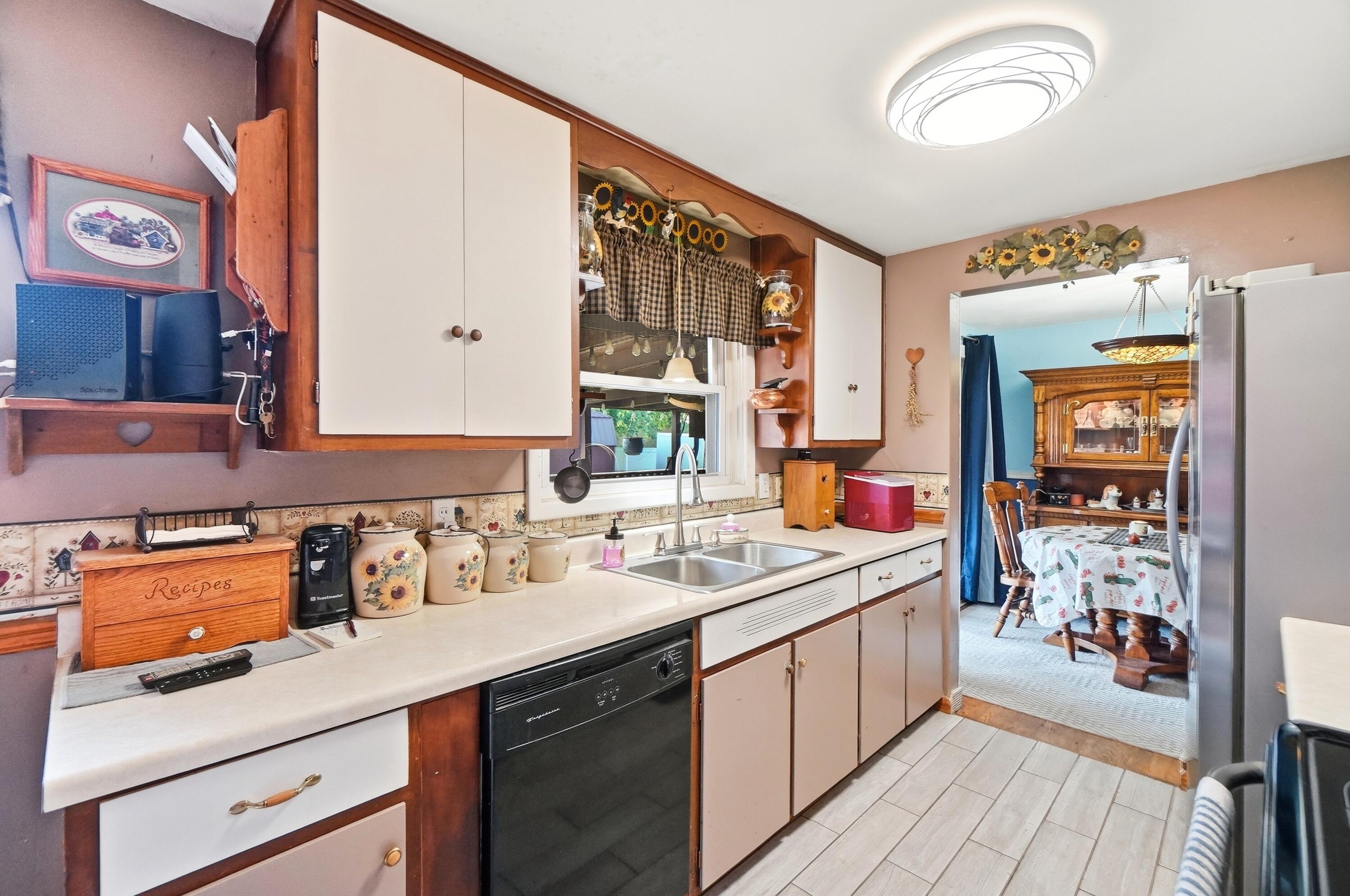 4522 Laredo, Springfield, Ohio 45503