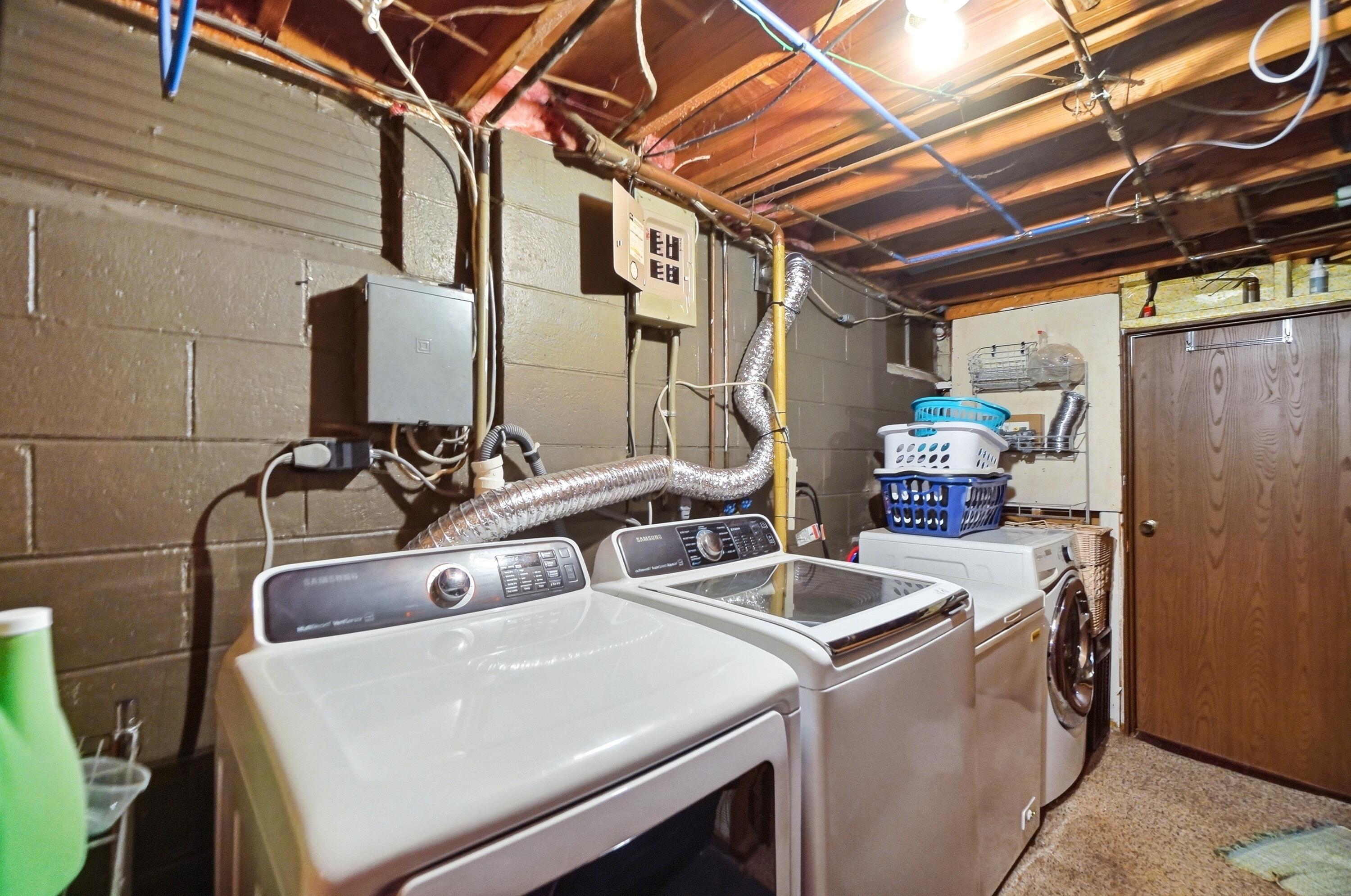 4522 Laredo, Springfield, Ohio 45503