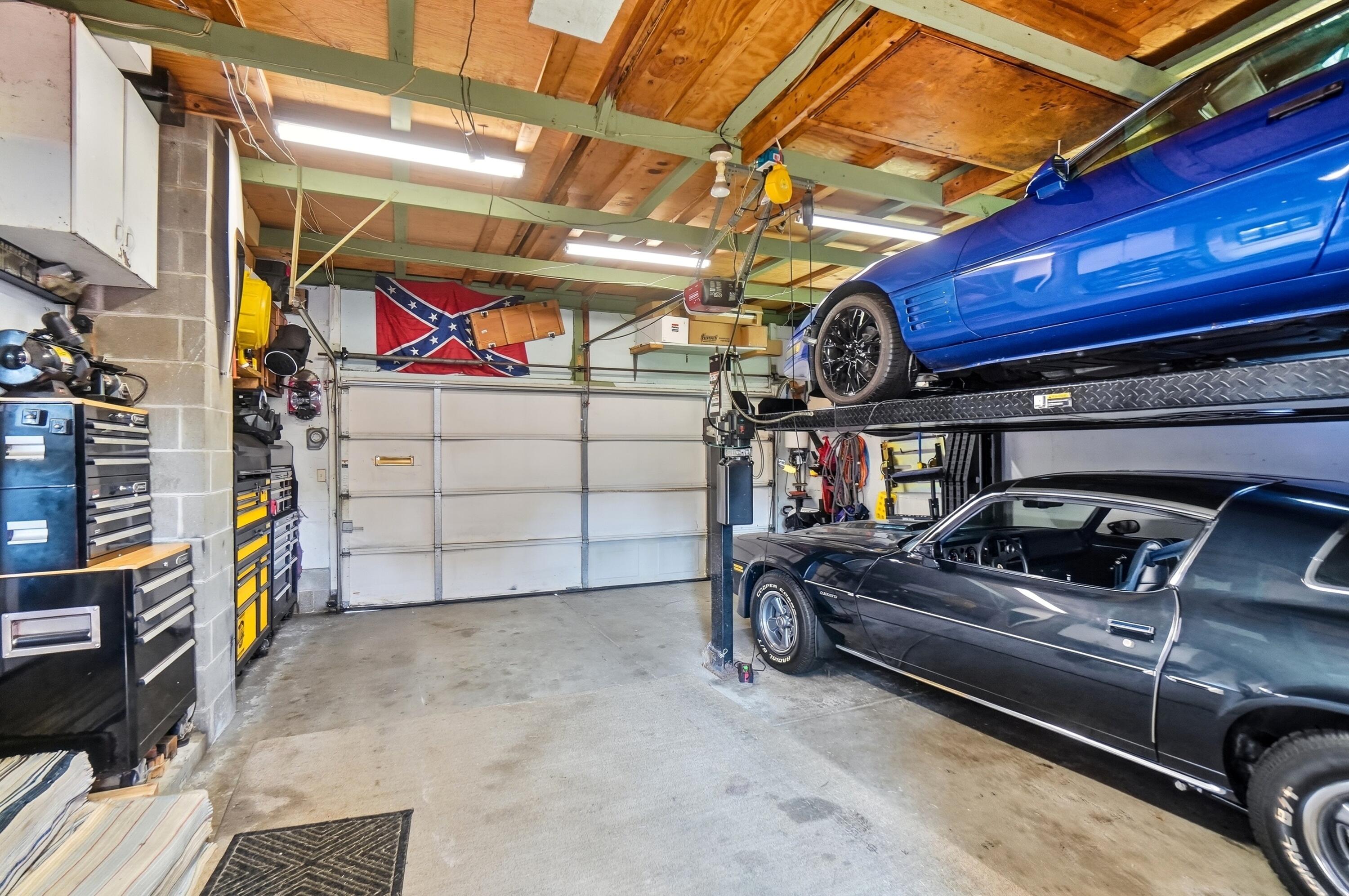 4522 Laredo, Springfield, Ohio 45503