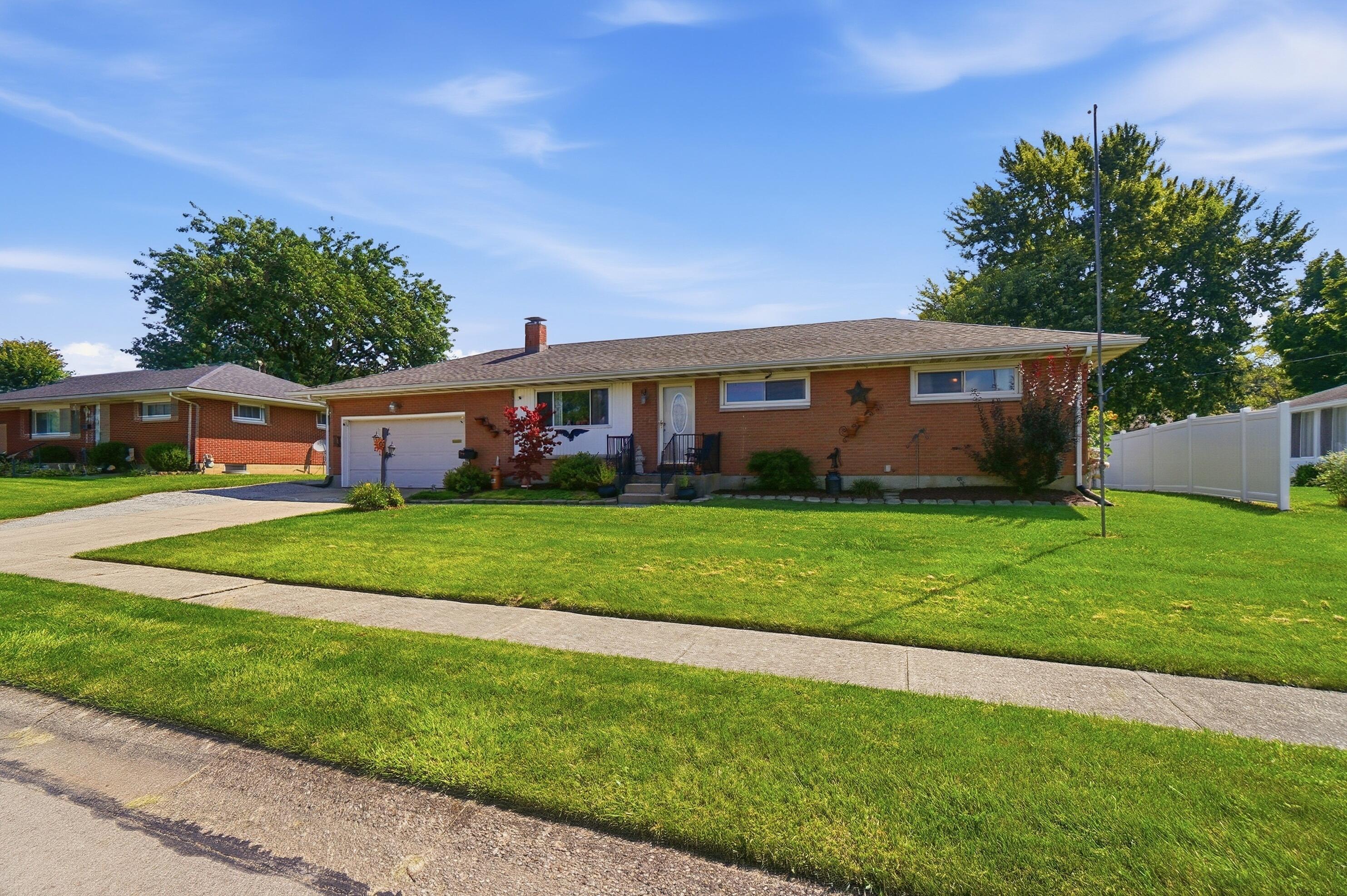 4522 Laredo, Springfield, Ohio 45503