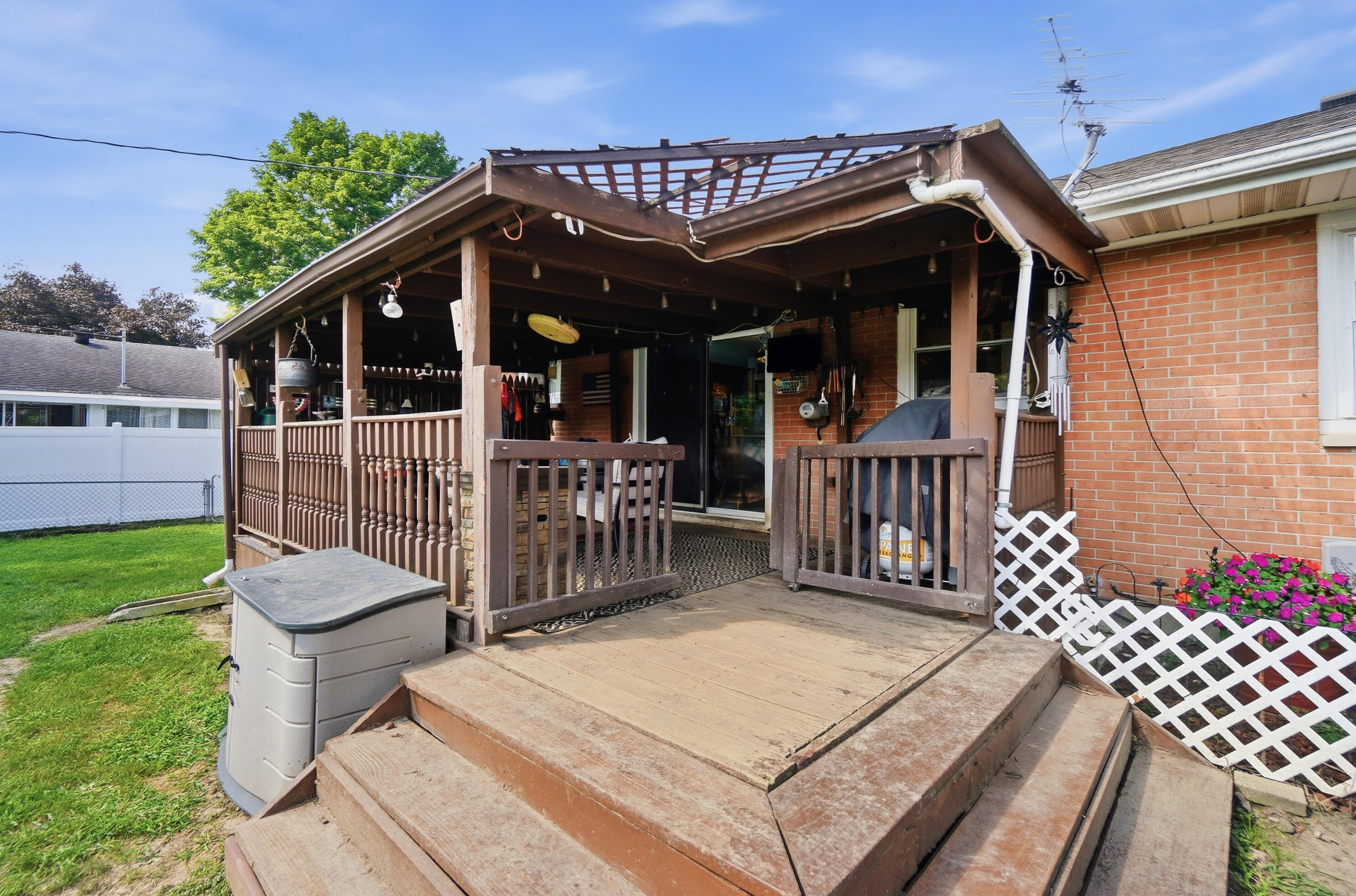 4522 Laredo, Springfield, Ohio 45503
