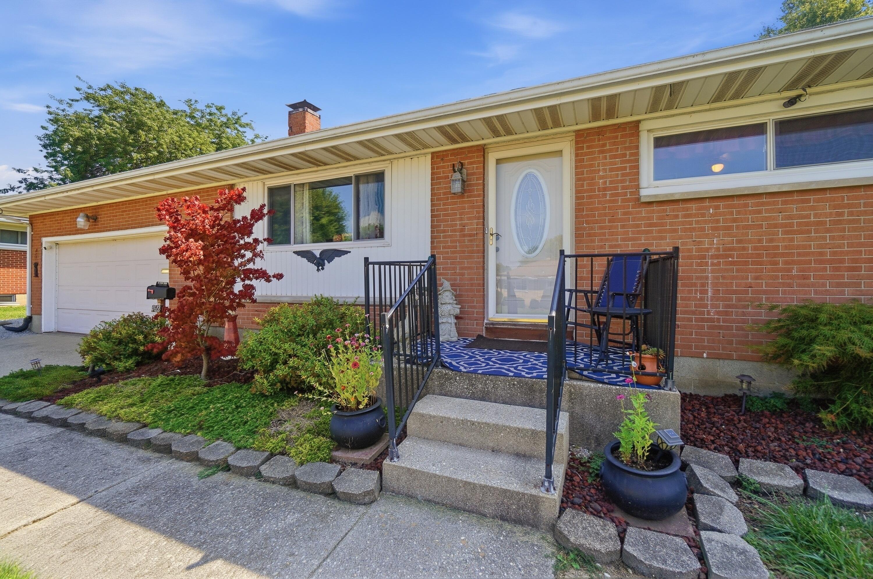 4522 Laredo, Springfield, Ohio 45503