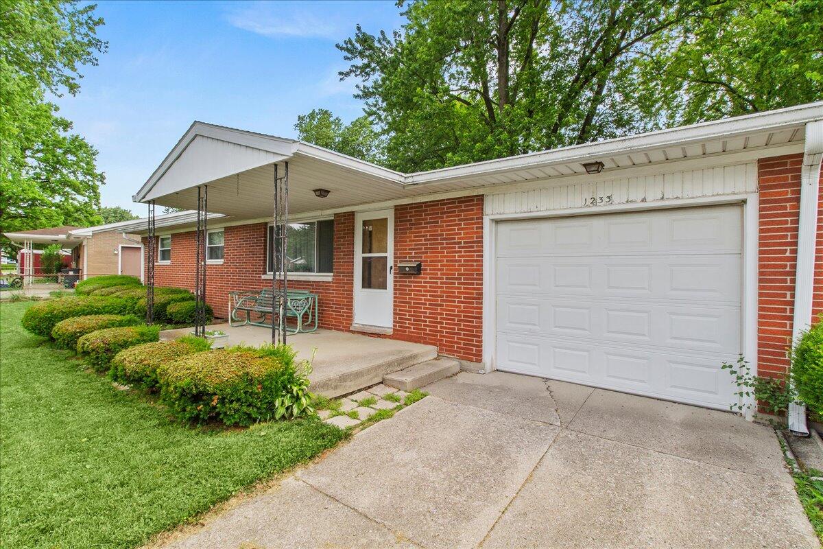 1233 Superior, Bellefontaine, Ohio 43311
