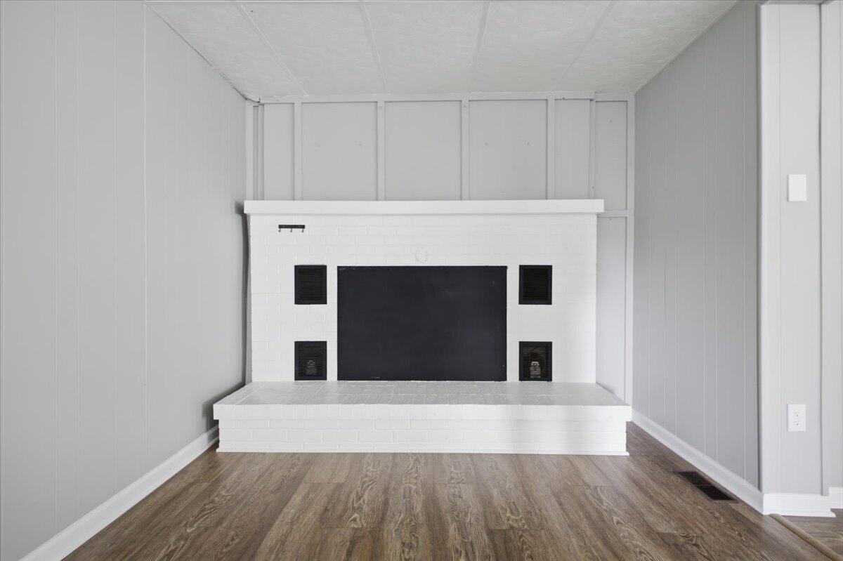 344 State, West Mansfield, Ohio 43358