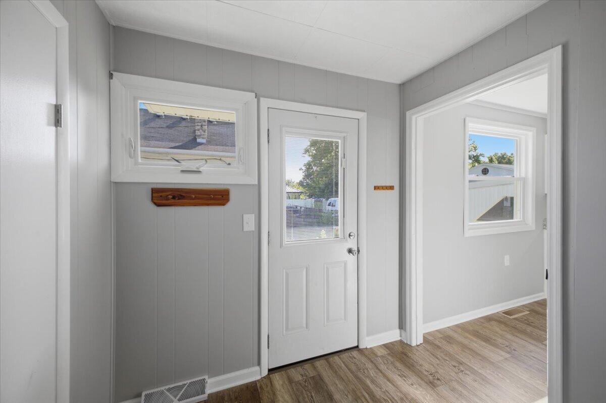 344 State, West Mansfield, Ohio 43358