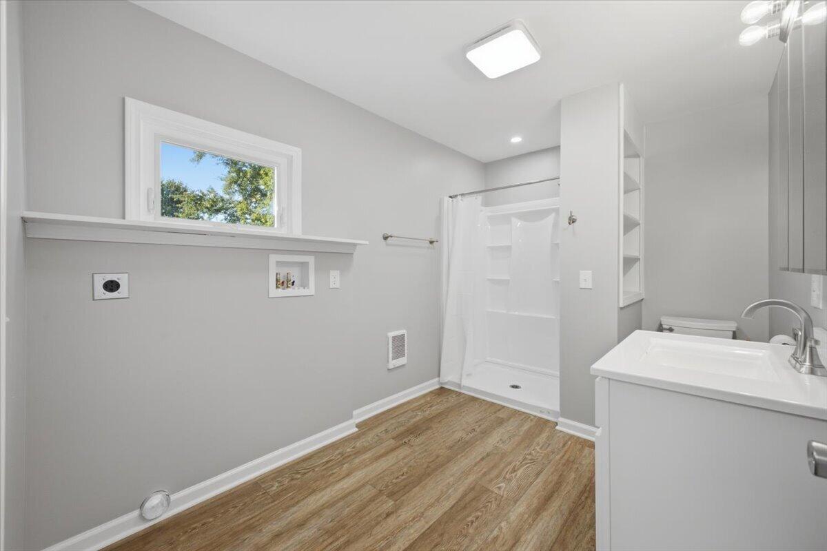 344 State, West Mansfield, Ohio 43358