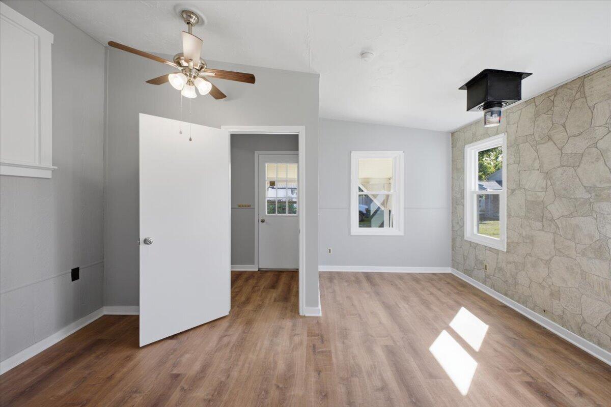 344 State, West Mansfield, Ohio 43358