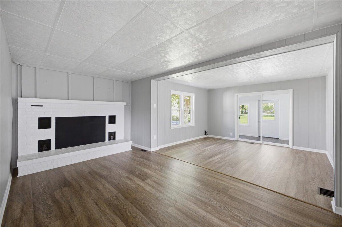 344 State, West Mansfield, Ohio 43358