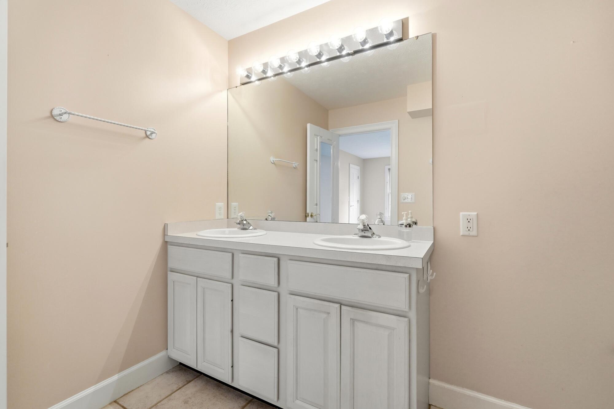 2091 Waterfall, Vandalia, Ohio 45377