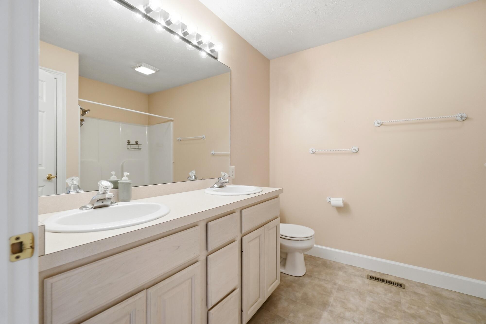 2091 Waterfall, Vandalia, Ohio 45377